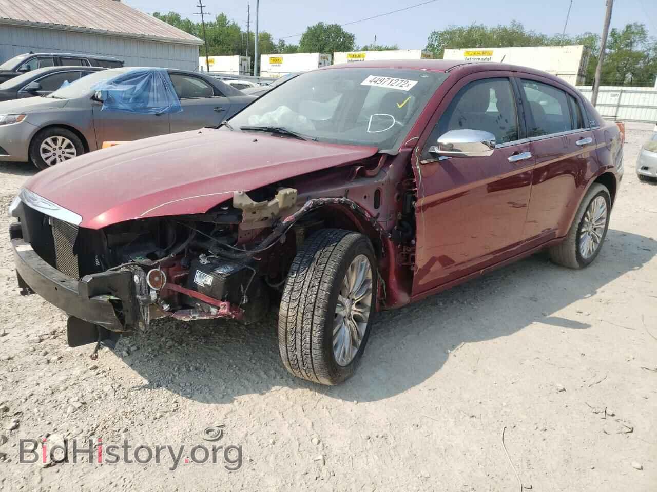 2013 CHRYSLER 200 - VIN: 1C3CCBCG5DN618095 - Фото 2