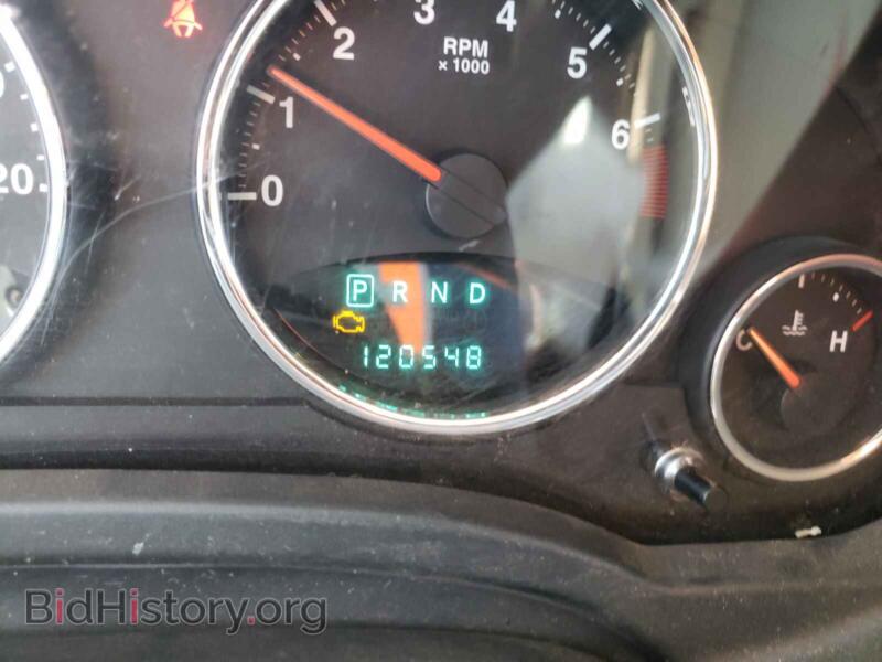2012 Jeep COMPASS (VIN 1C4NJCCB8CD666182) — photo 8 of 10