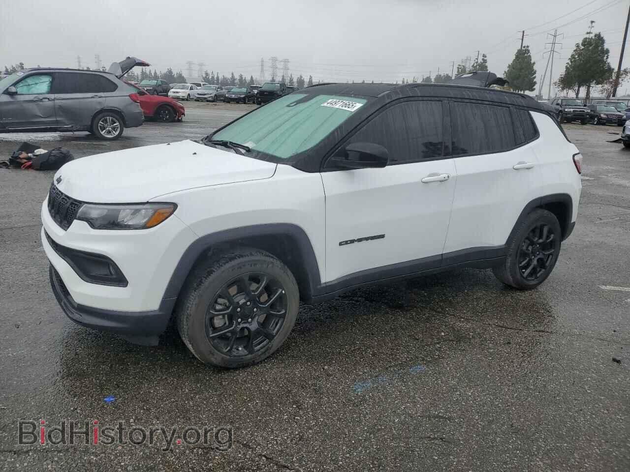 Фотография 3C4NJDBN3PT509497 - JEEP COMPASS 2023