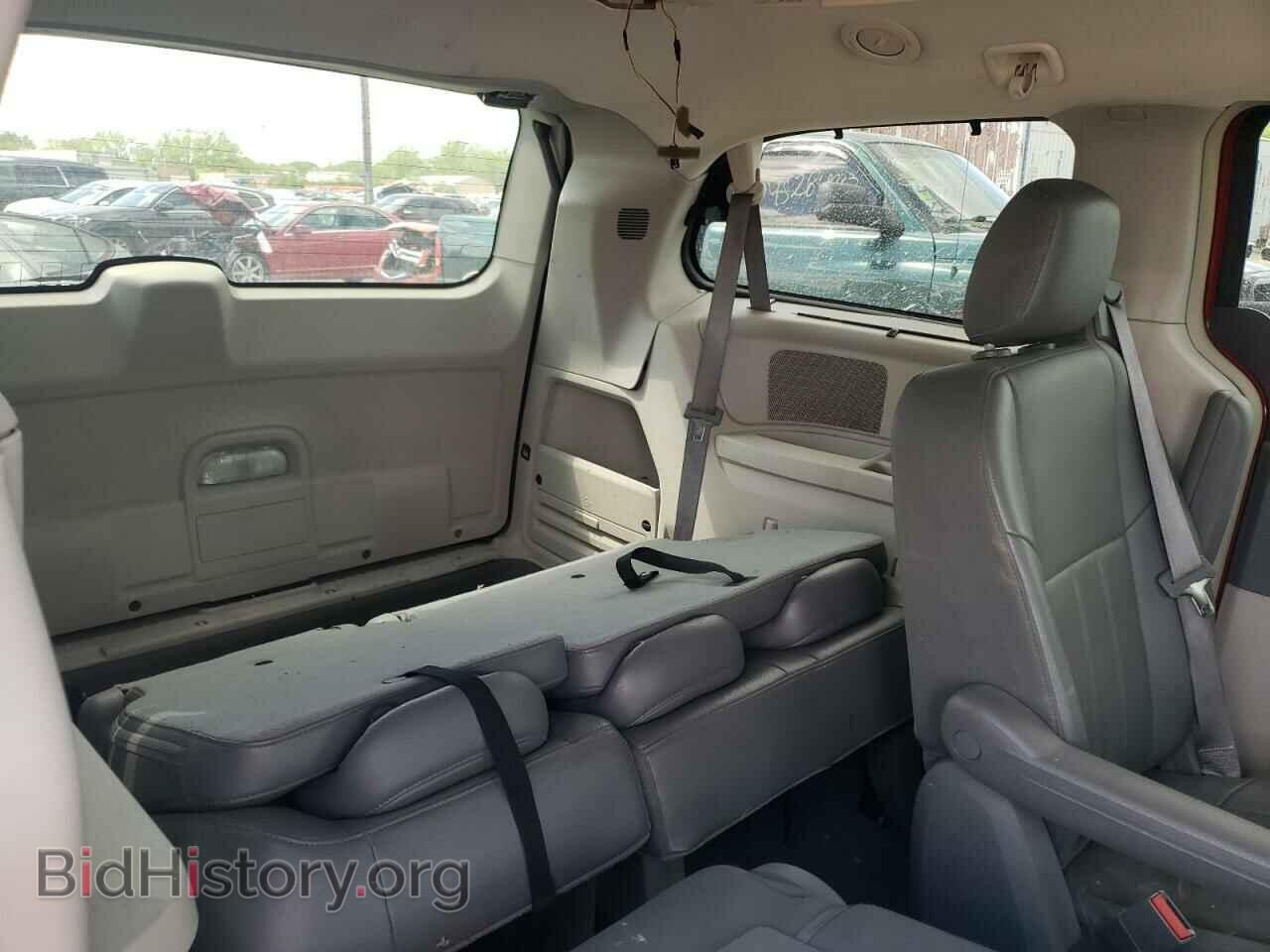 2008 CHRYSLER MINIVAN - VIN: 2A8HR54P38R114453 - Фото 9