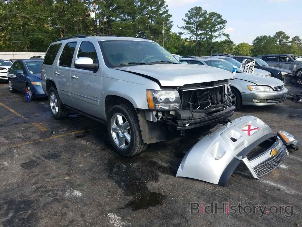 Photo 1GNSCCE03DR257852 - CHEVROLET TAHOE 2013
