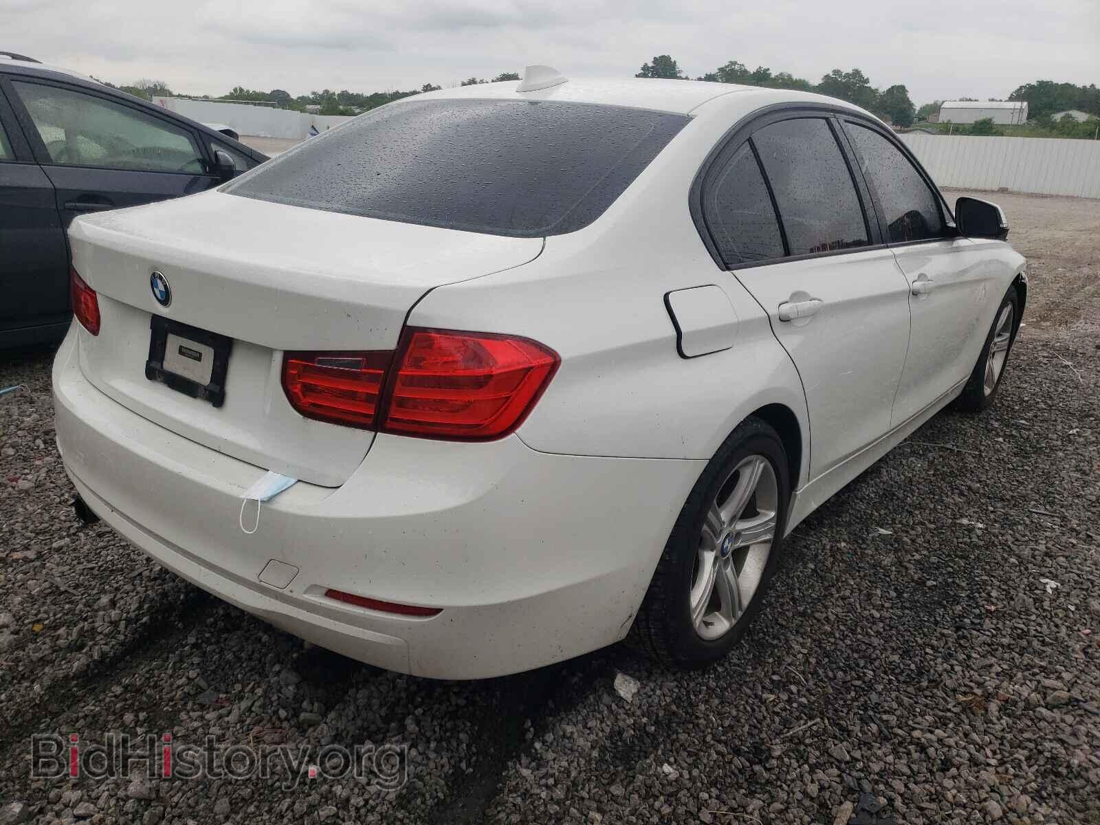 2013 BMW 3 SERIES - VIN: WBA3C3C57DF981375 - Фото 4