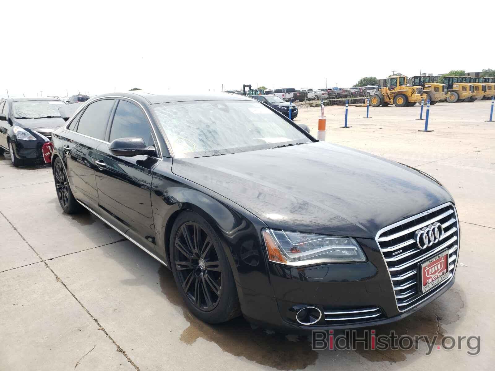 Photo WAURVAFD5BN015332 - AUDI A8 2011