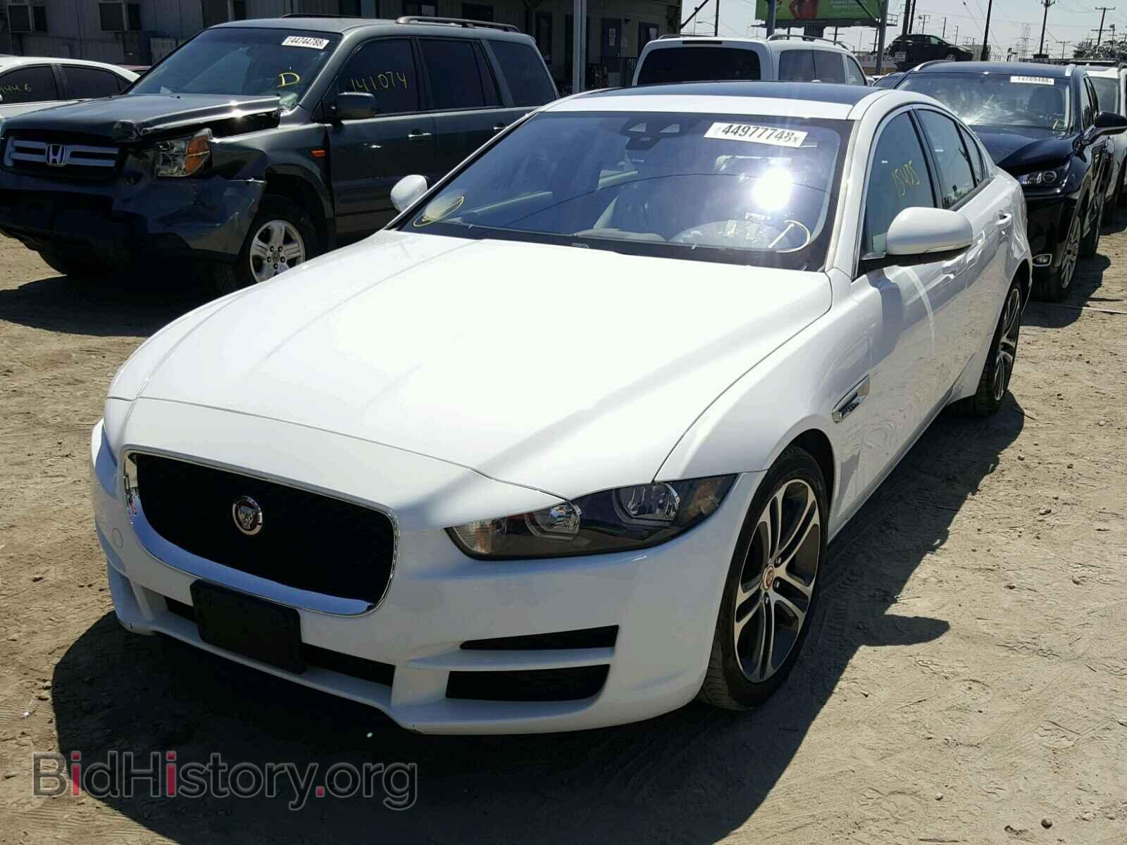 2017 JAGUAR XE - VIN: SAJAD4BV4HA951902 - Фото 2