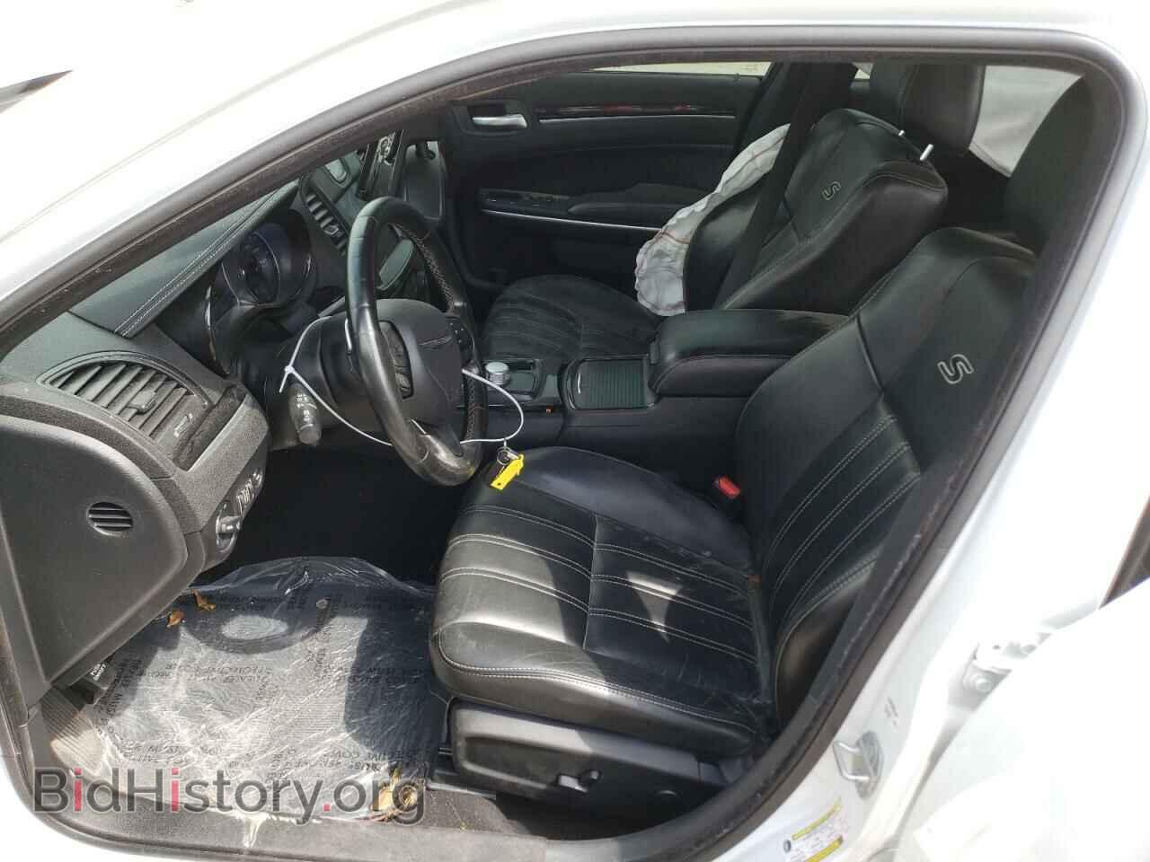 2019 CHRYSLER 300 - VIN: 2C3CCAGG3KH542631 - Фото 7