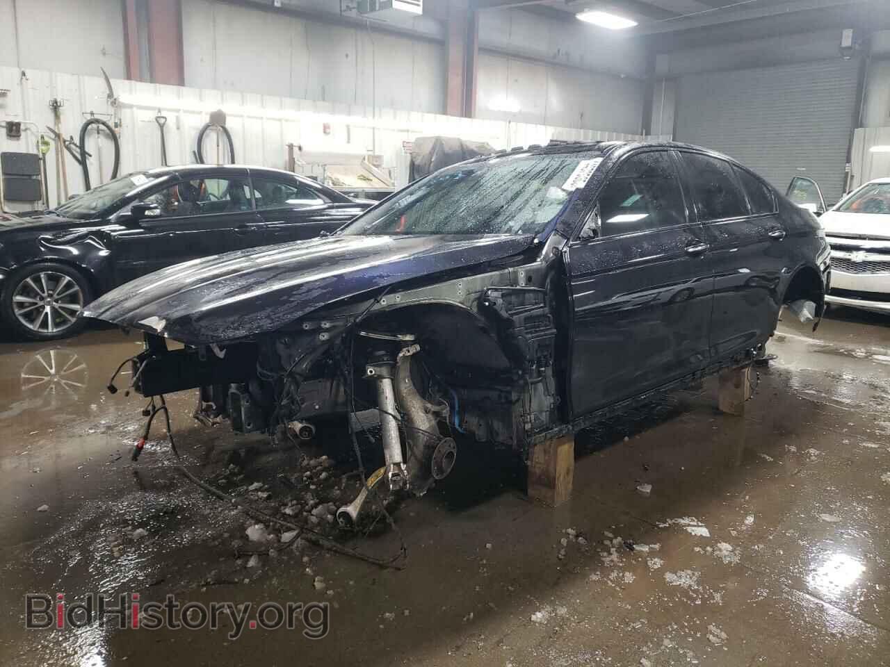 Photo WBSFV9C53DC773663 - BMW M5 2013