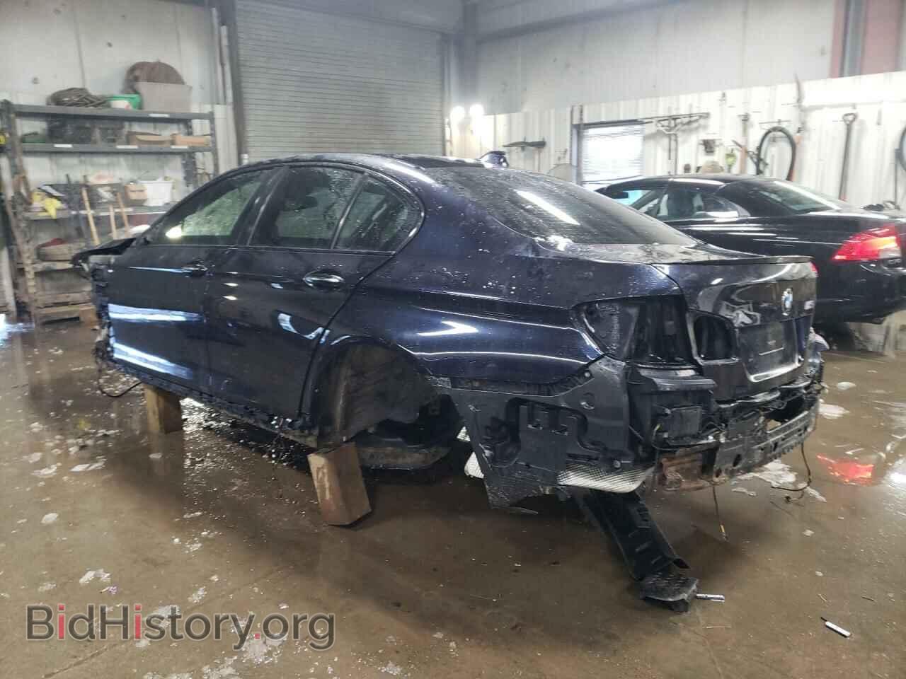 2013 BMW M5 - VIN: WBSFV9C53DC773663 - Фото 2