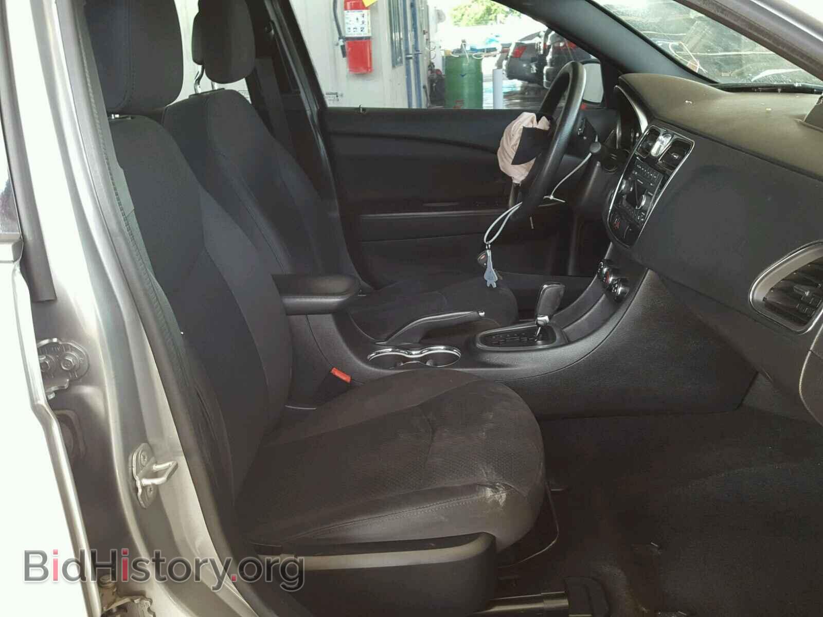 2014 CHRYSLER 200 - VIN: 1C3CCBAB6EN197349 - Фото 5