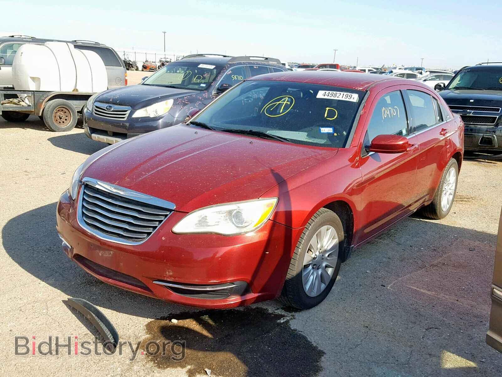 2014 CHRYSLER 200 - VIN: 1C3CCBAB5EN210284 - Фото 2