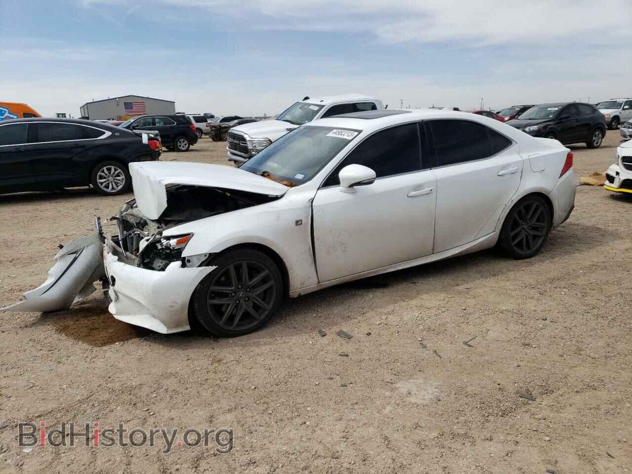Photo JTHBE1D27G5025002 - LEXUS IS 2016