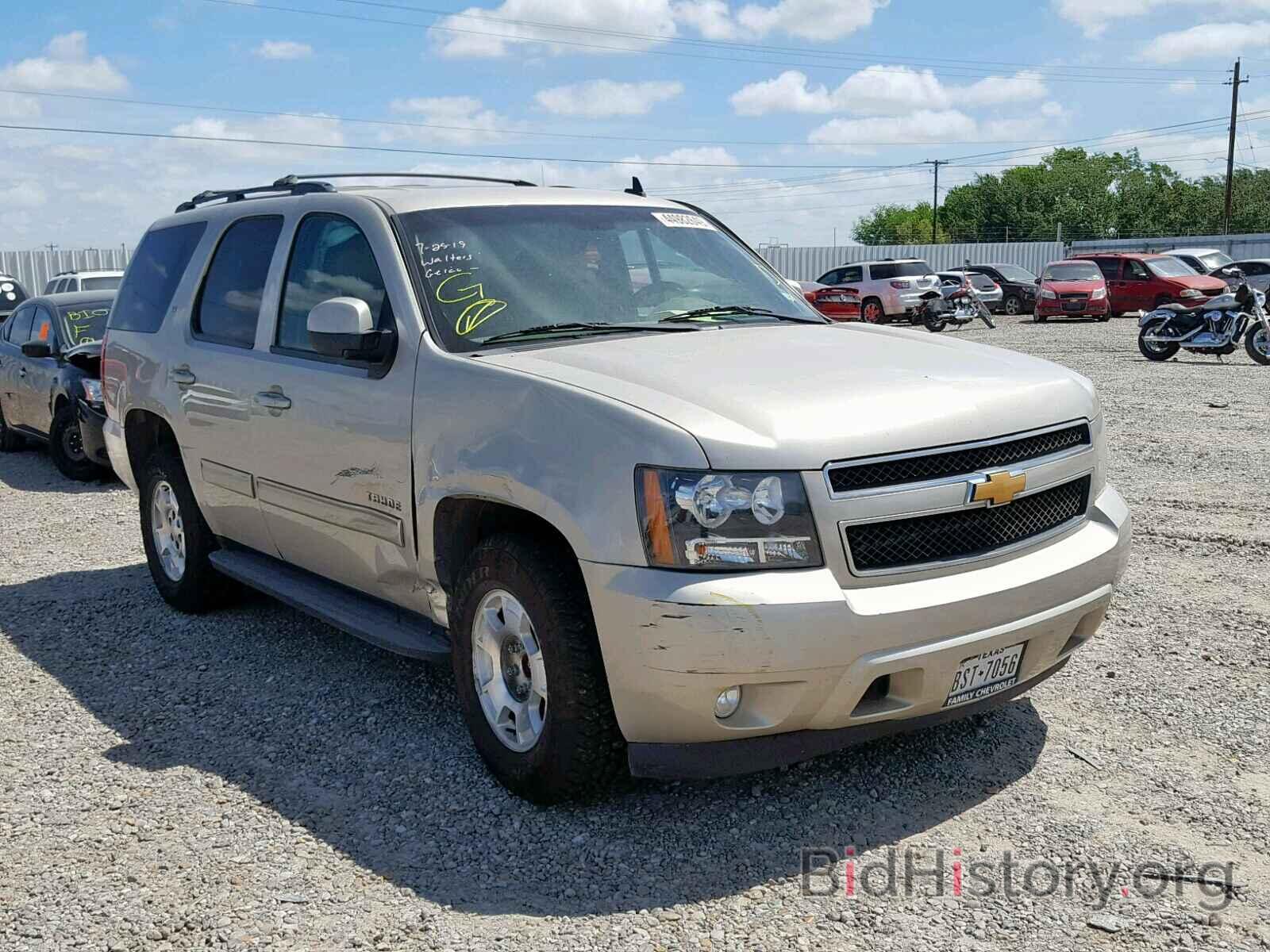 Photo 1GNSCBE01DR115784 - CHEVROLET TAHOE C150 2013