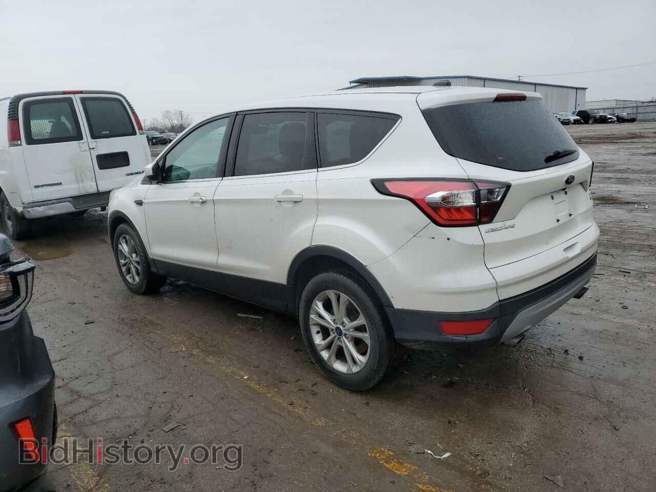 2017 FORD ESCAPE - VIN: 1FMCU0GD2HUB57409 - Фото 2
