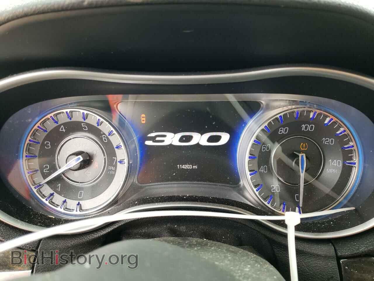 2015 CHRYSLER 300 - VIN: 2C3CCAEG5FH749451 - Фото 9