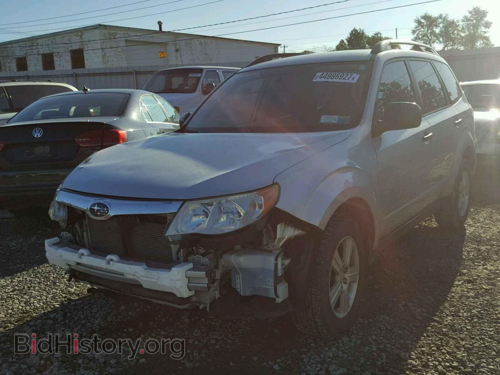 2011 SUBARU FORESTER - VIN: JF2SHBBC8BH718177 - Фото 2