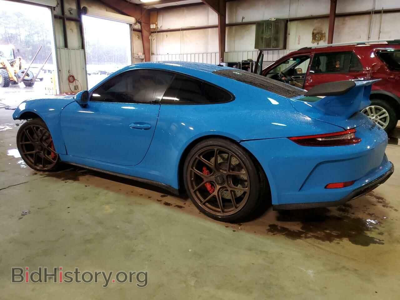 2018 PORSCHE 911 - VIN: WP0AC2A97JS175243 - Фото 2