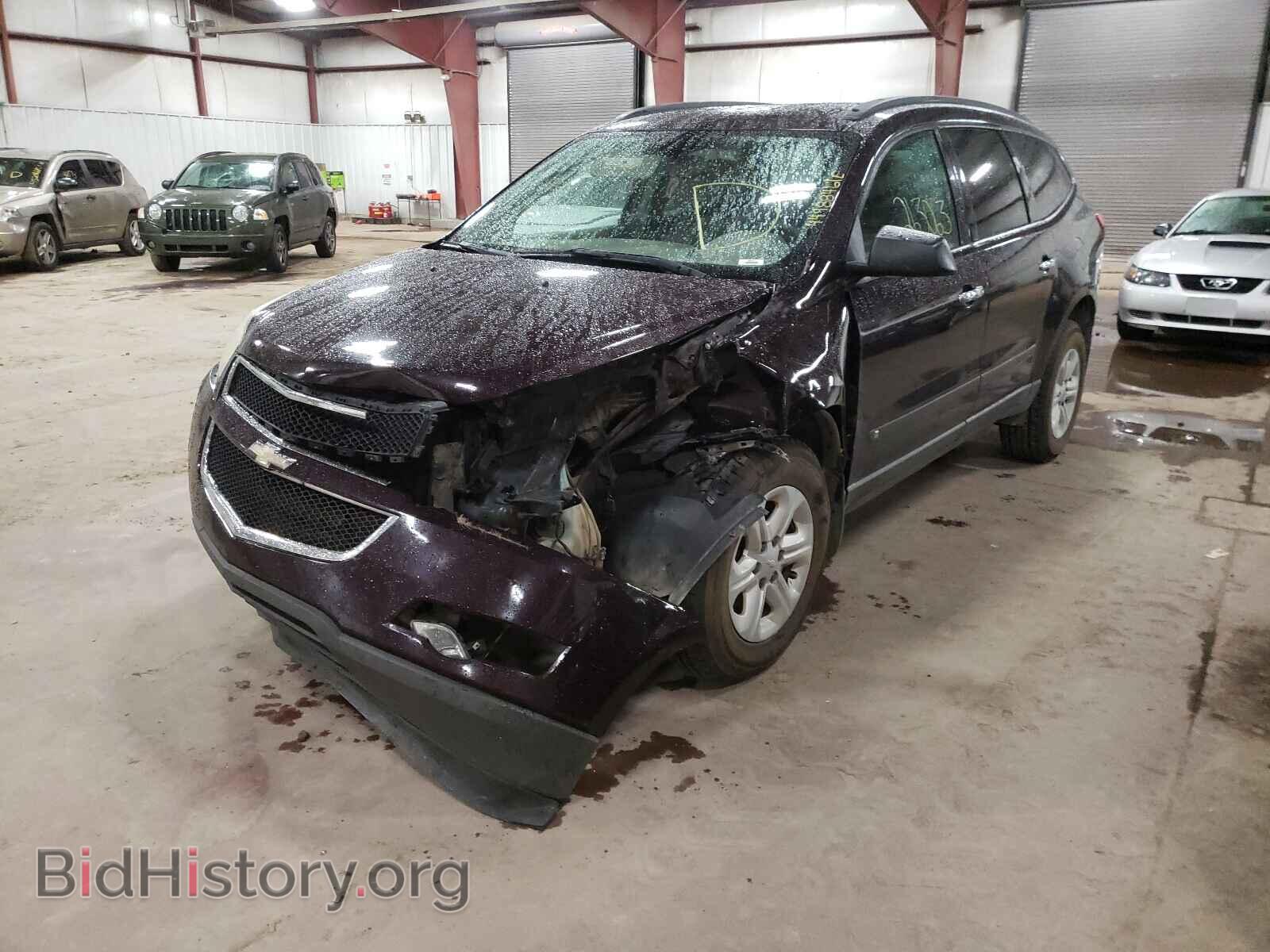 2009 CHEVROLET TRAVERSE - VIN: 1GNER13D19S169209 - Фото 2