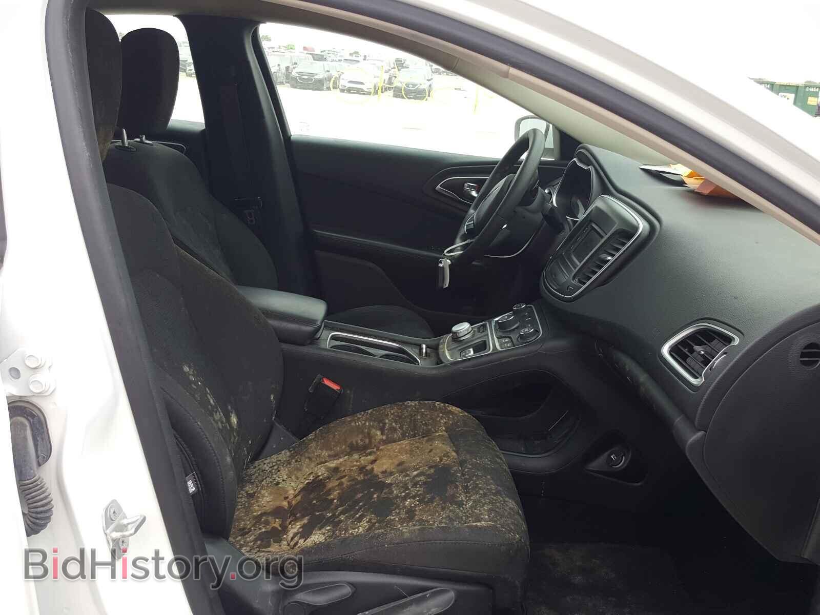 2016 CHRYSLER 200 - VIN: 1C3CCCAB6GN166241 - Фото 5