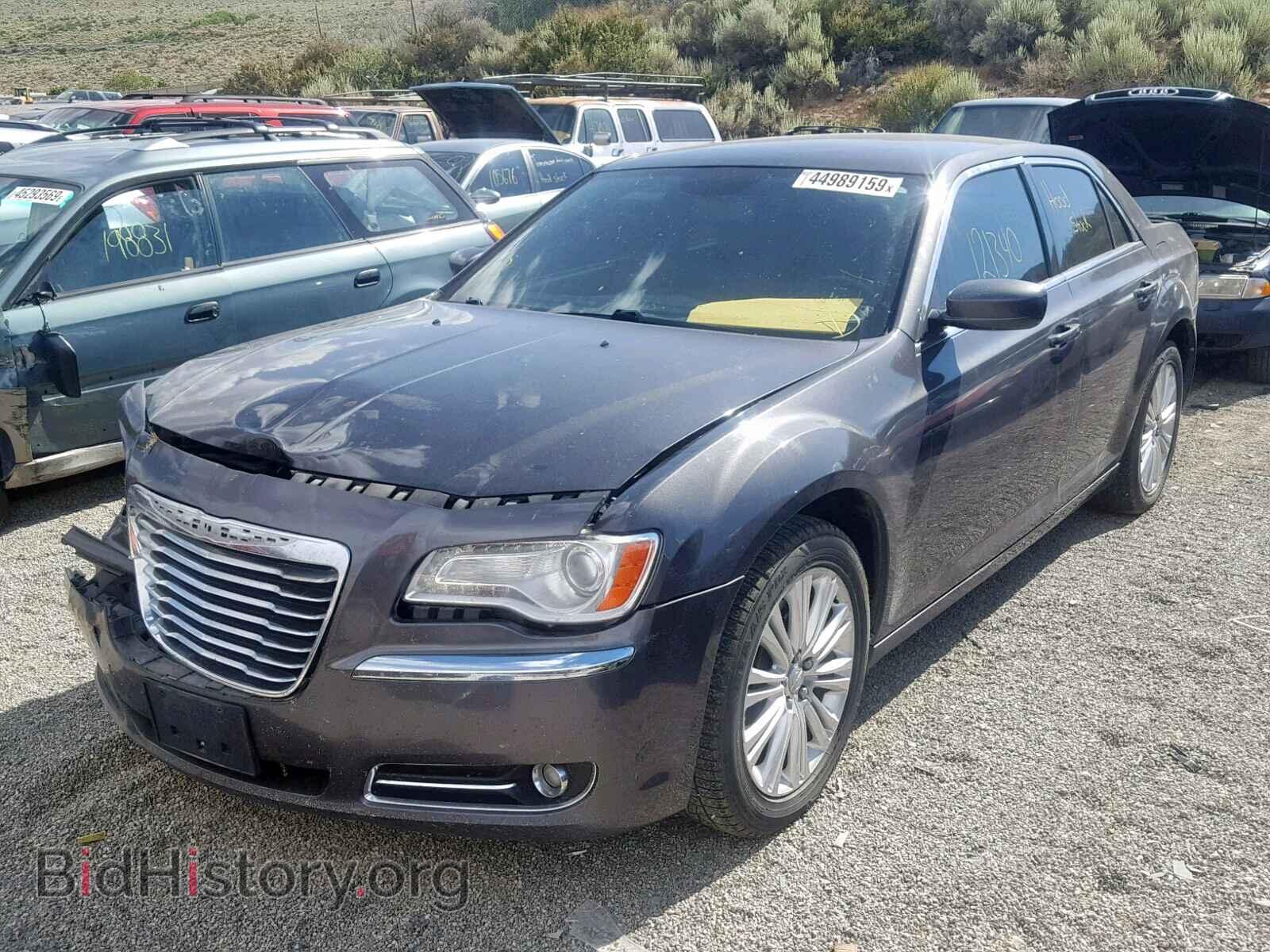 2013 CHRYSLER 300 - VIN: 2C3CCARG7DH614124 - Фото 2
