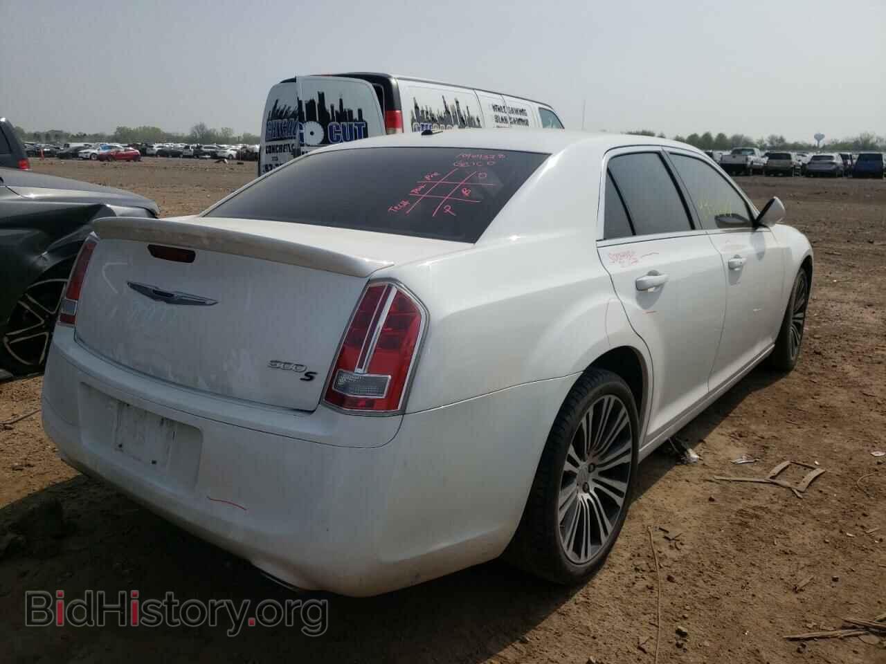 2012 CHRYSLER 300 - VIN: 2C3CCABG3CH279596 - Фото 4