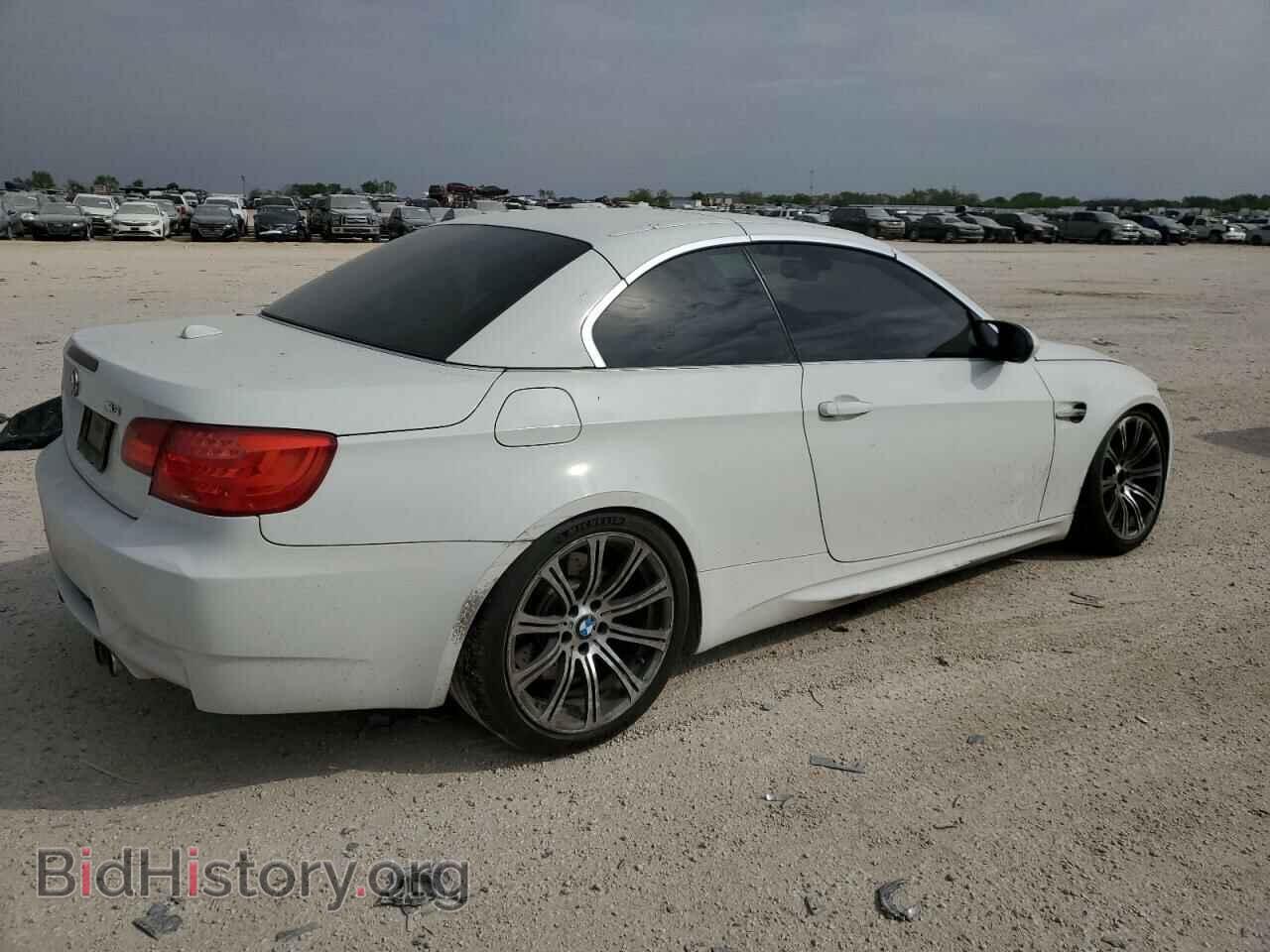 2011 BMW M3 - VIN: WBSDX9C55BE399401 - Фото 3