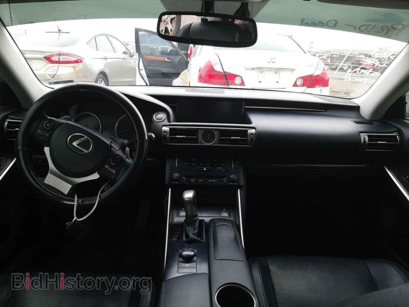 2014 Lexus IS (VIN JTHCE1D26E5000321) — photo 9 of 10