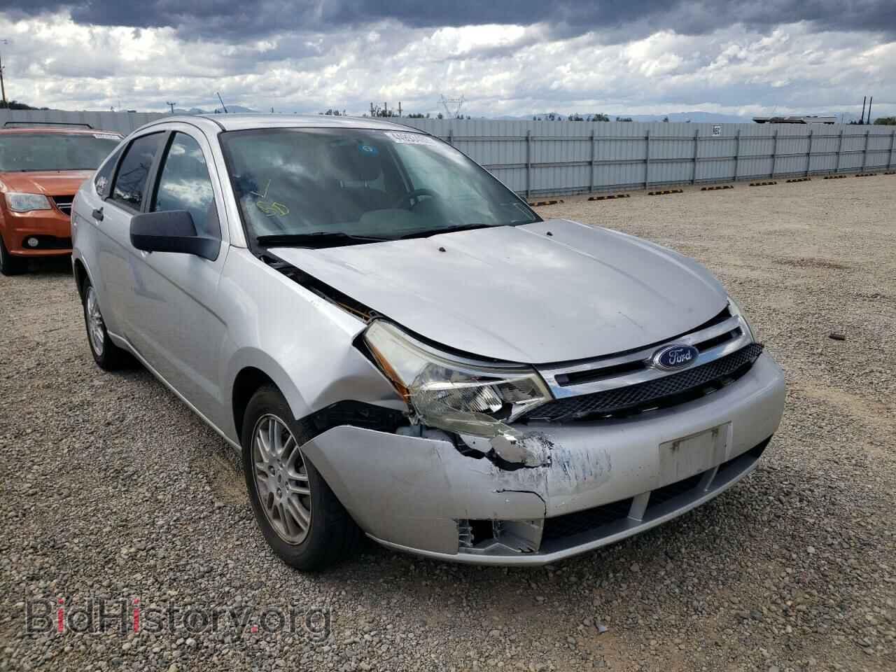 Photo 1FAHP3FN3AW199987 - FORD FOCUS 2010