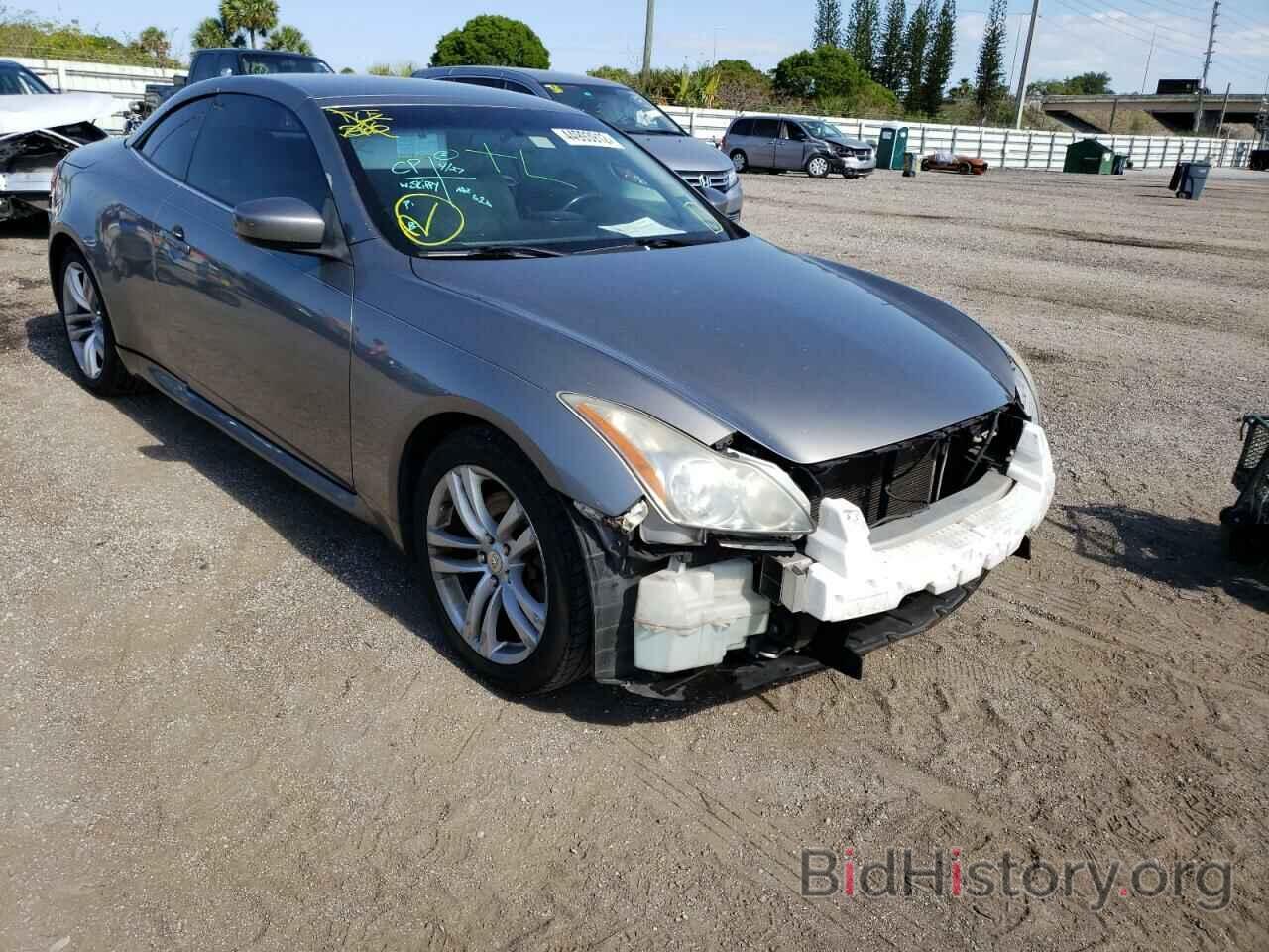 Photo JNKCV66E09M724845 - INFINITI G37 2009