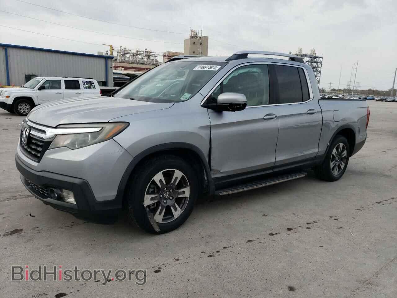 Photo 5FPYK2F57JB001054 - HONDA RIDGELINE 2018