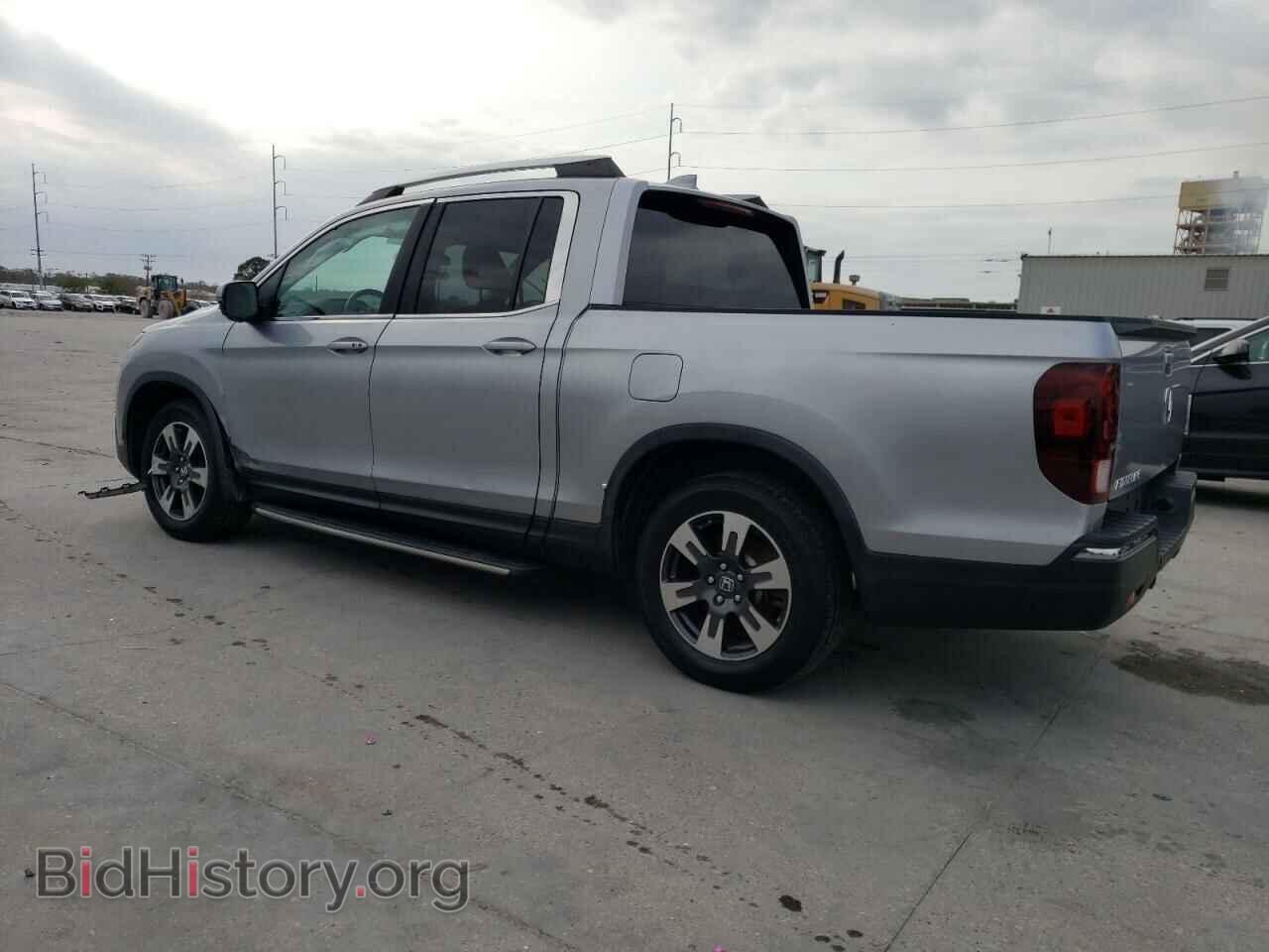 2018 HONDA RIDGELINE - VIN: 5FPYK2F57JB001054 - Фото 2