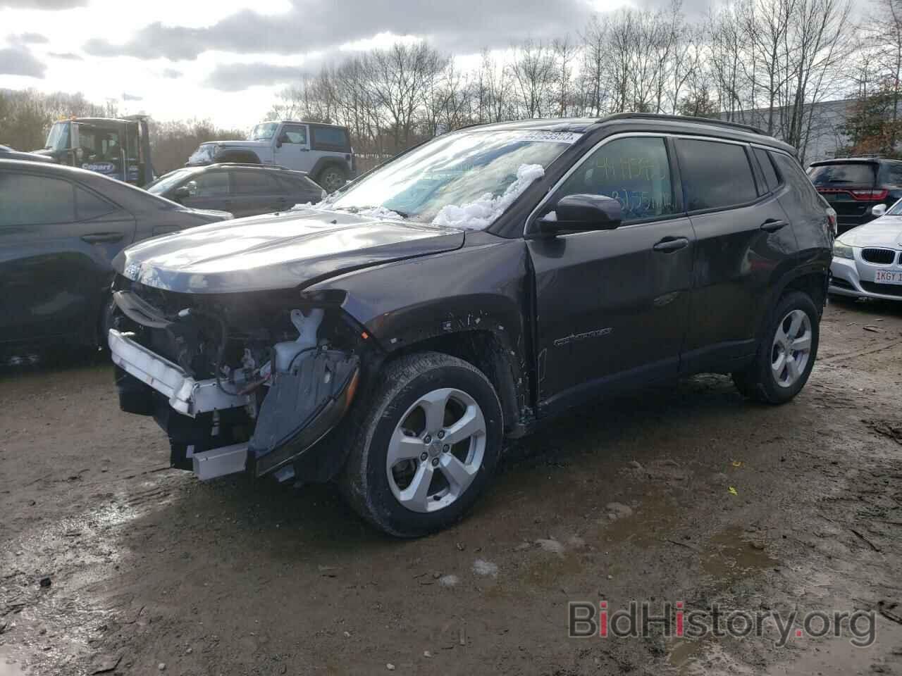 Photo 3C4NJDBB1JT481681 - JEEP COMPASS 2018