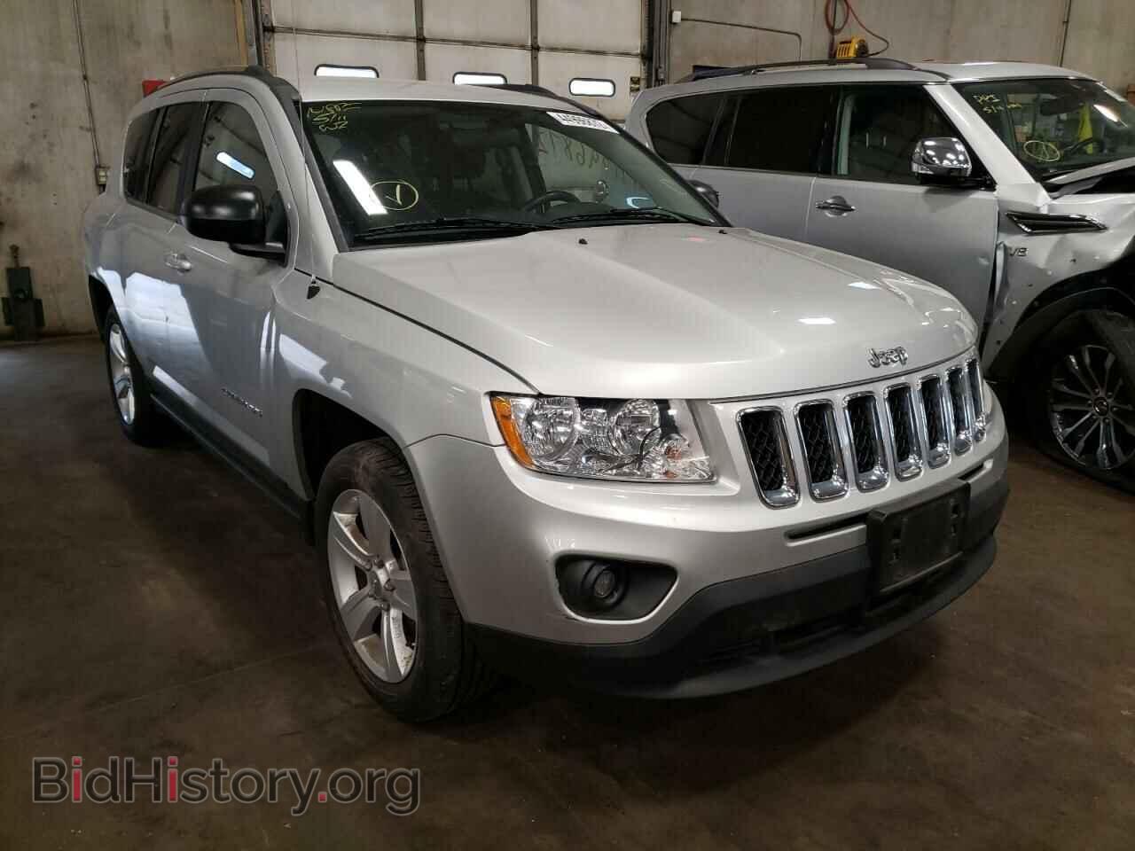 Photo 1J4NF1FB2BD210785 - JEEP COMPASS 2011