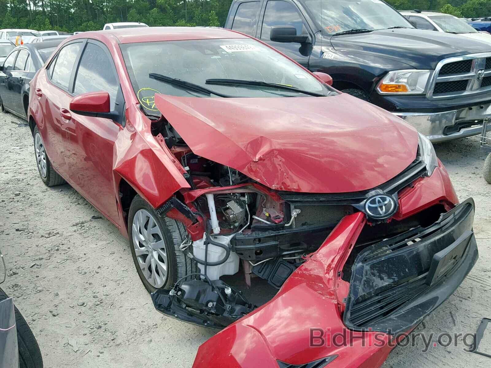 Photo 5YFBURHE5HP691853 - TOYOTA COROLLA 2017