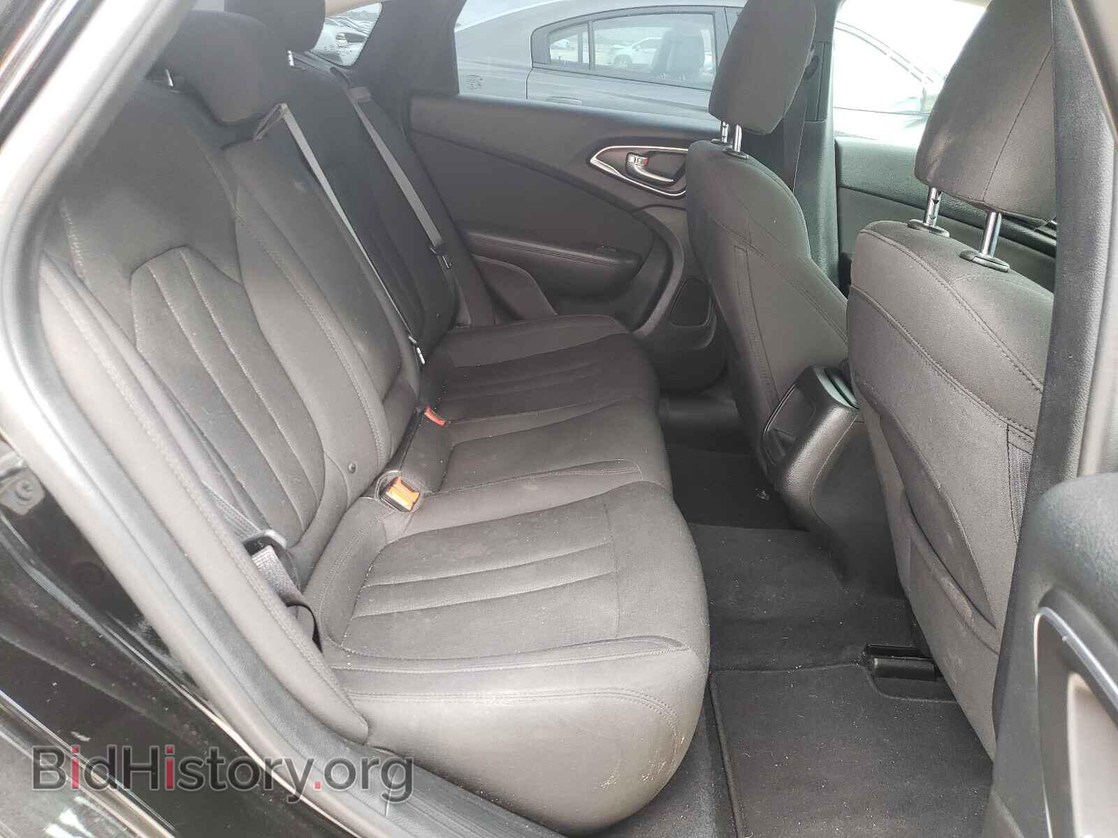 2017 CHRYSLER 200 - VIN: 1C3CCCFB2HN507581 - Фото 6