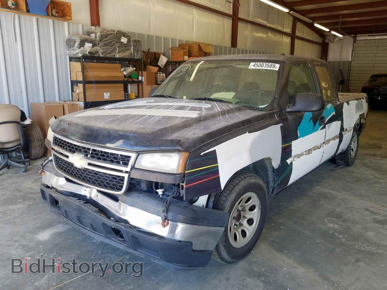 2006 CHEVROLET SILVERADO - VIN: 2GCEC19V661117581 - Фото 2