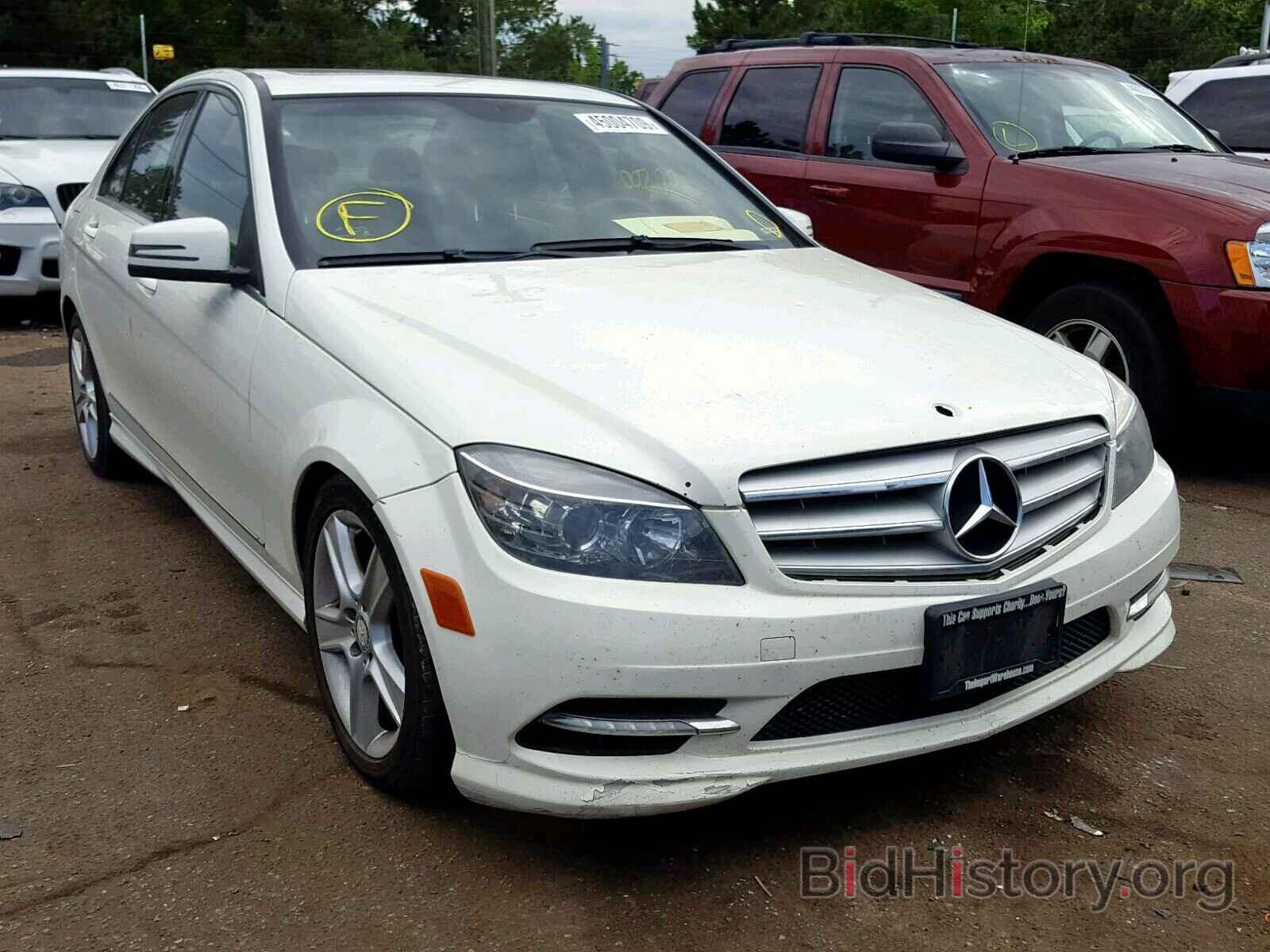 Photo WDDGF8BB5BR179201 - MERCEDES-BENZ C CLASS 2011