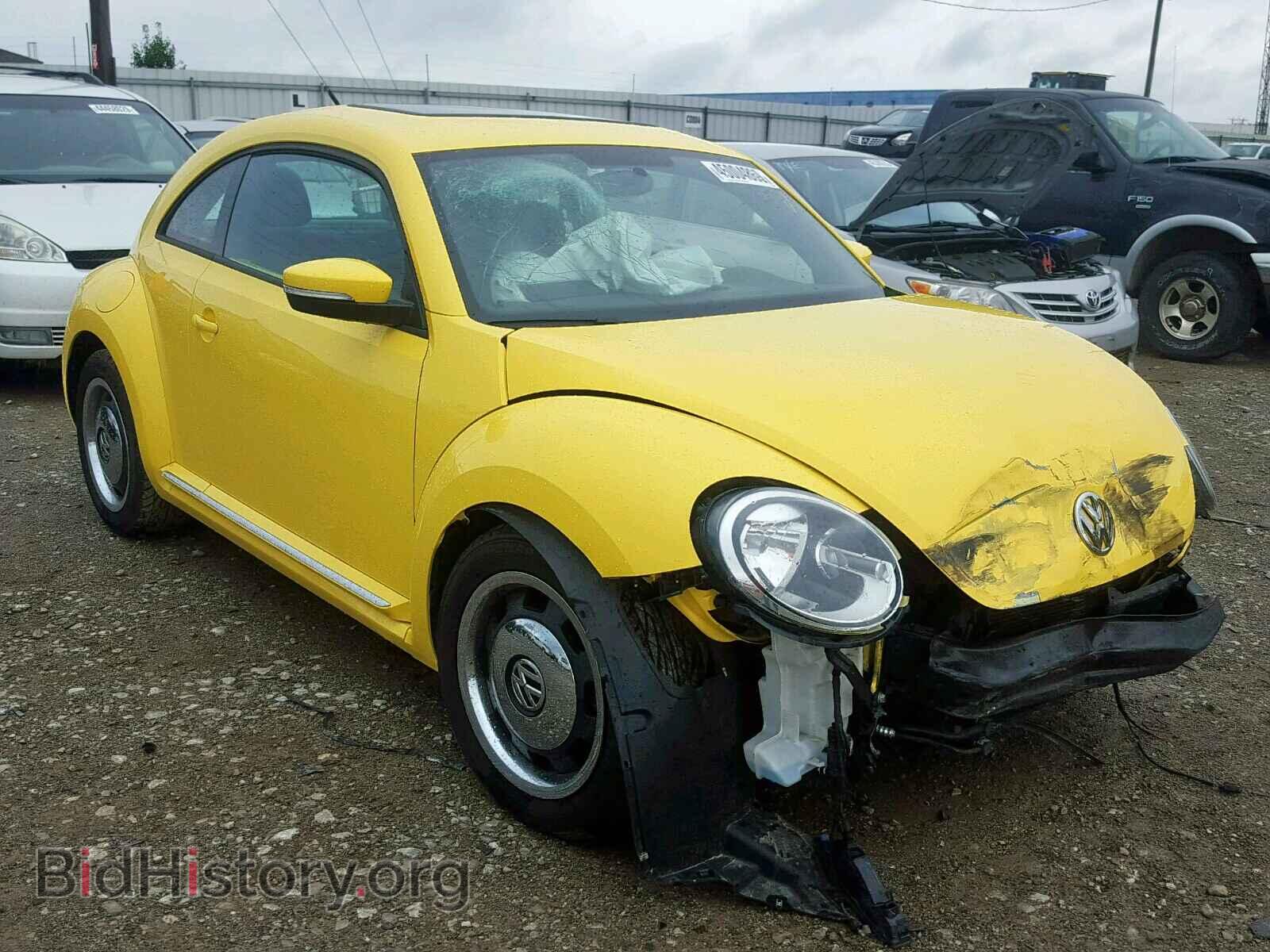 Фотография 3VWJP7AT7CM640237 - VOLKSWAGEN BEETLE 2012