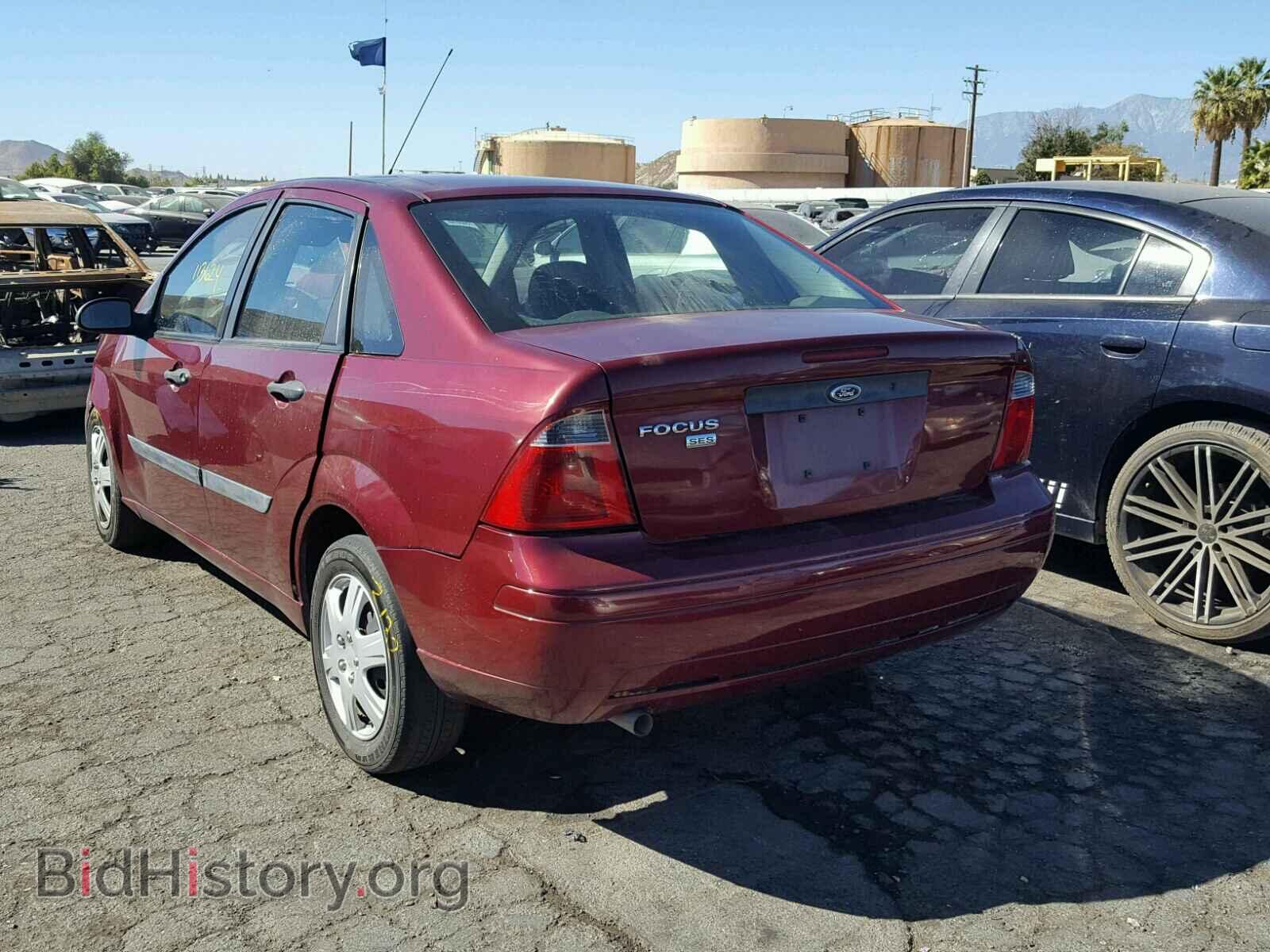 2007 FORD FOCUS - VIN: 1FAFP34N37W157824 - Photo 3
