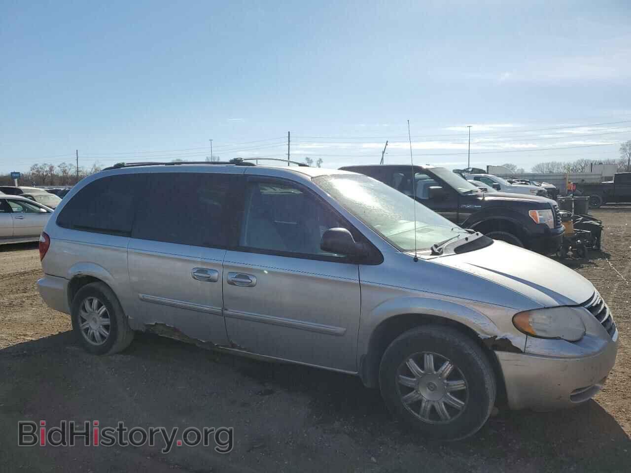 2007 CHRYSLER MINIVAN - VIN: 2A4GP54L37R350325 - Фото 4
