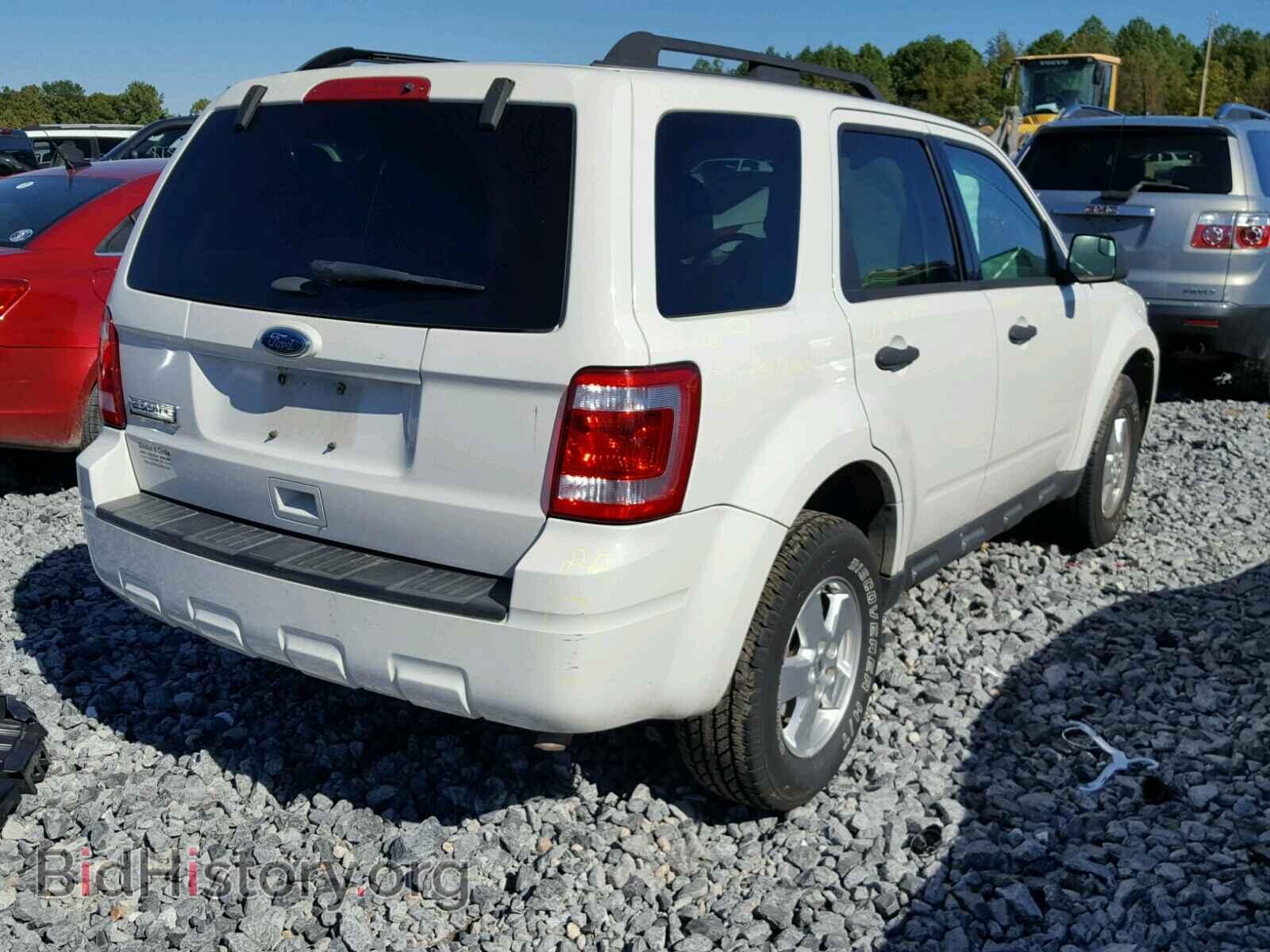 2011 FORD ESCAPE - VIN: 1FMCU0D70BKB70337 - Фото 4