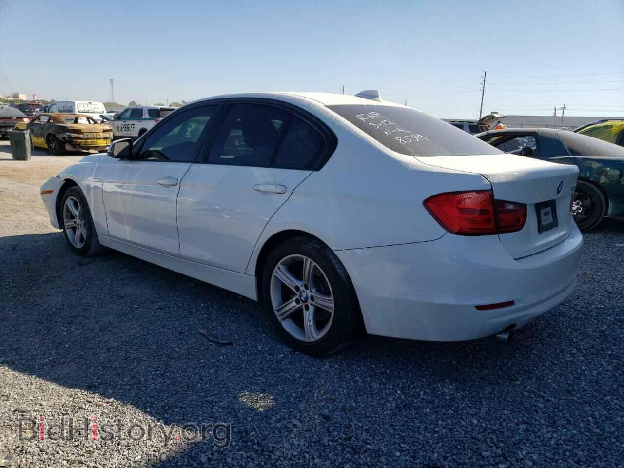 2014 BMW 3 SERIES - VIN: WBA3B1C54EP678590 - Фото 2