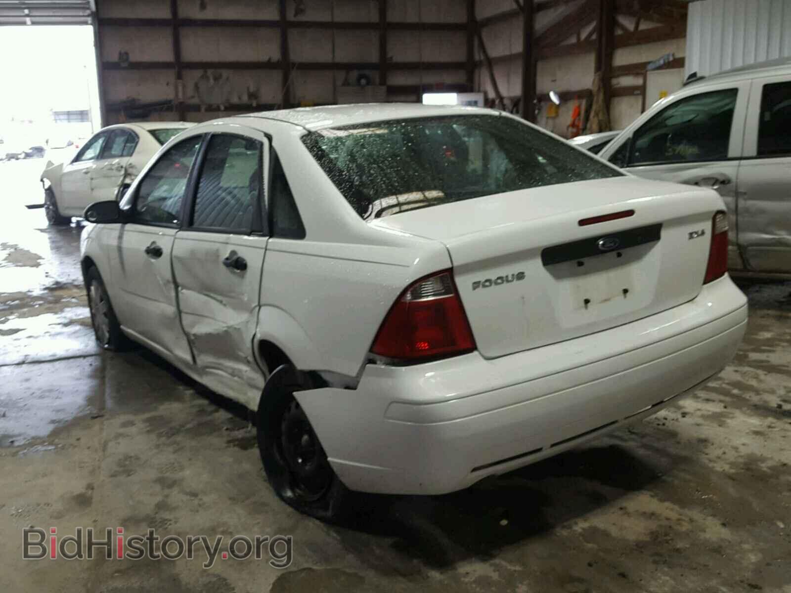 2006 FORD FOCUS - VIN: 1FAFP34NX6W110692 - Фото 3