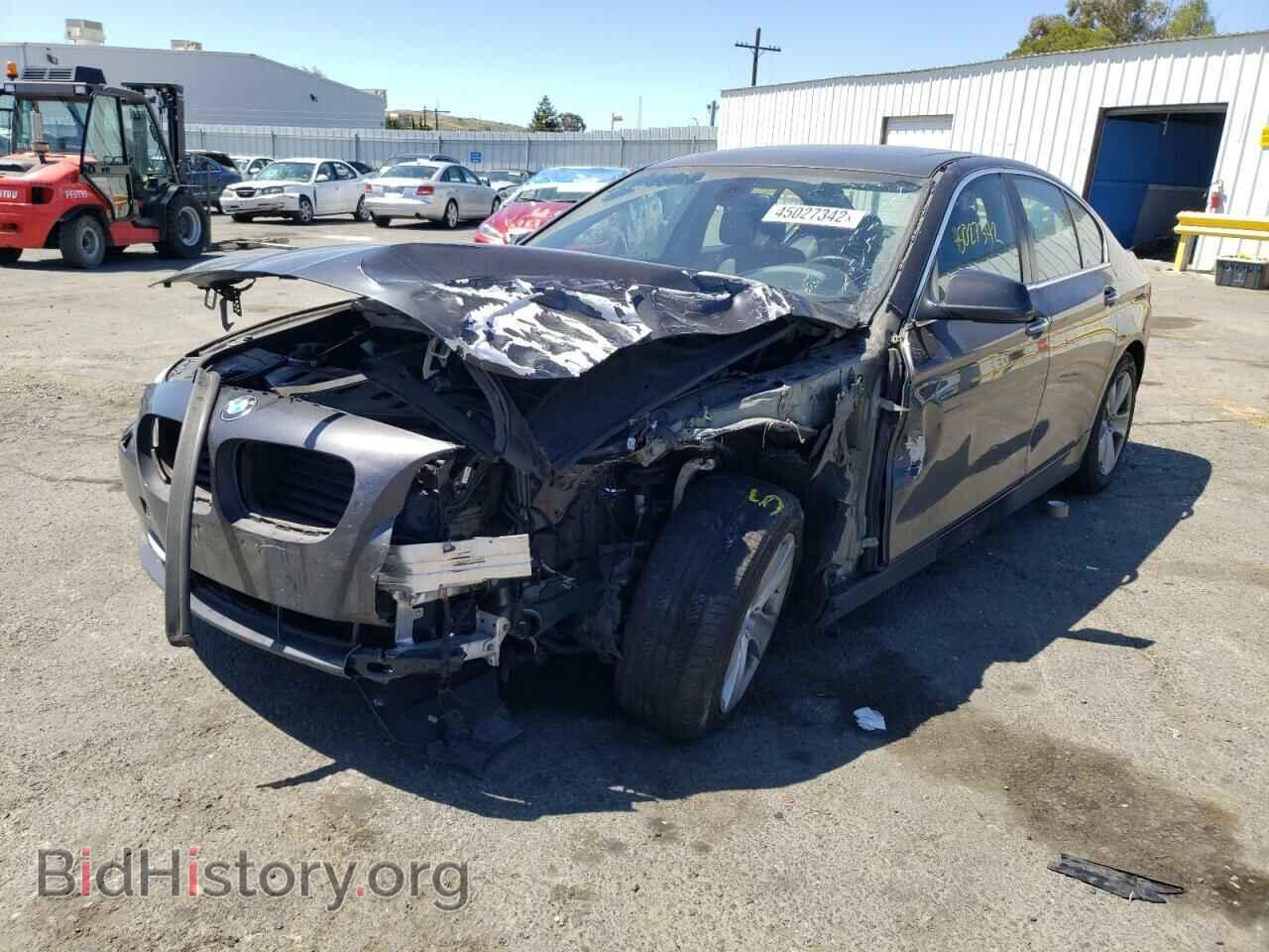 2011 BMW 5 SERIES - VIN: WBAFR1C59BDS36314 - Фото 2
