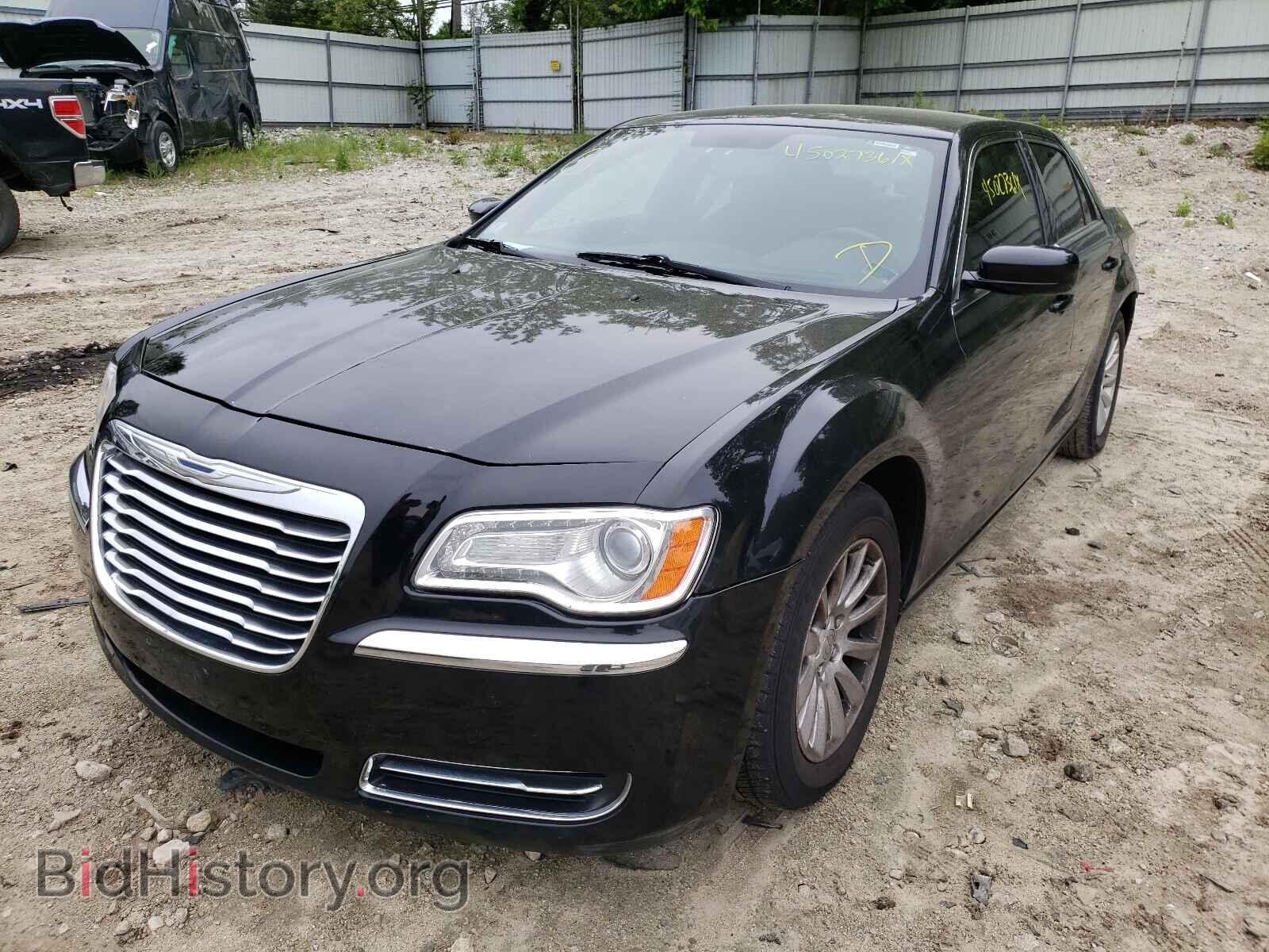 2013 CHRYSLER 300 - VIN: 2C3CCAAG2DH509308 - Фото 2
