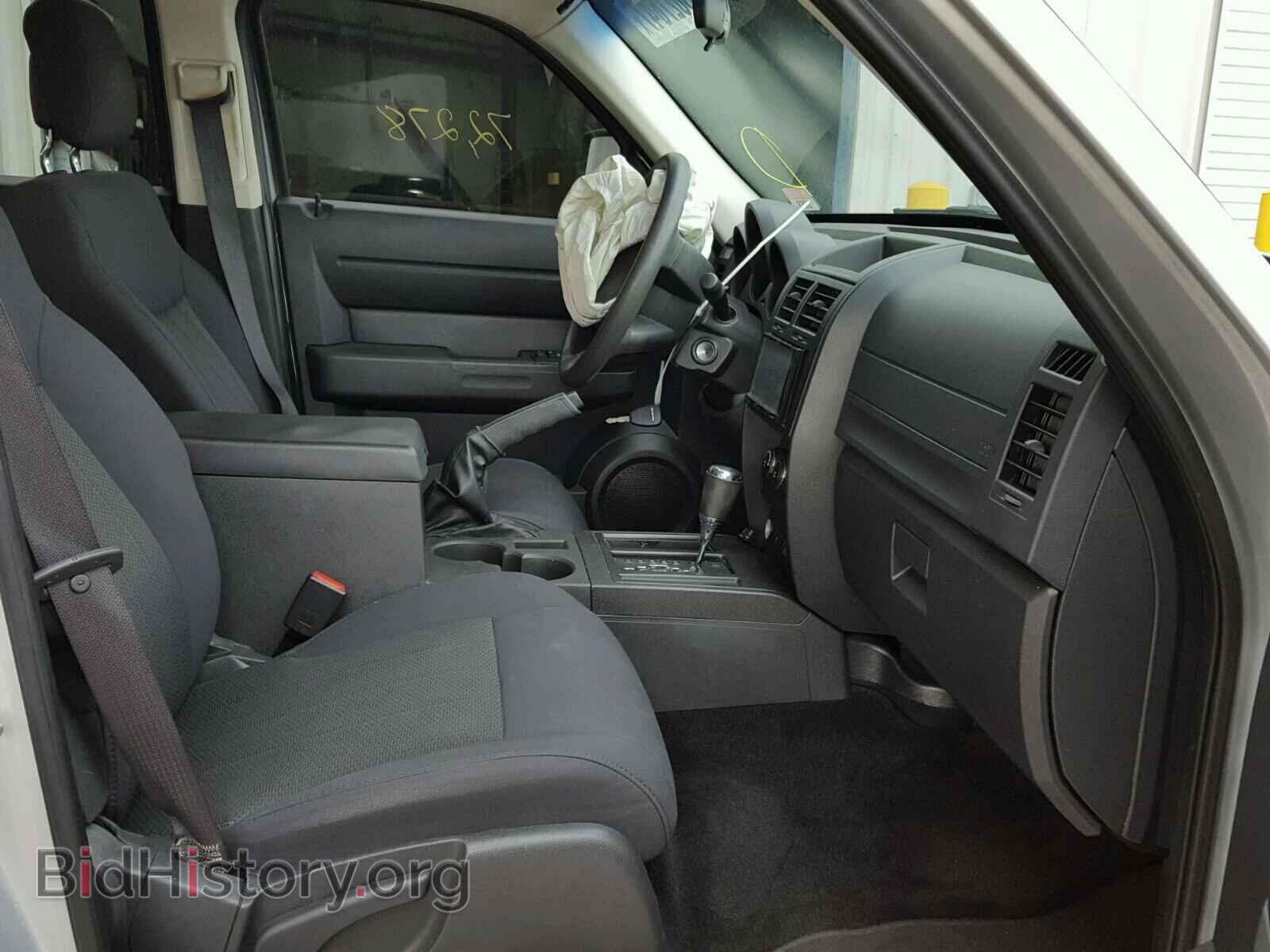 2011 DODGE NITRO - VIN: 1D4PT4GK6BW599736 - Photo 5