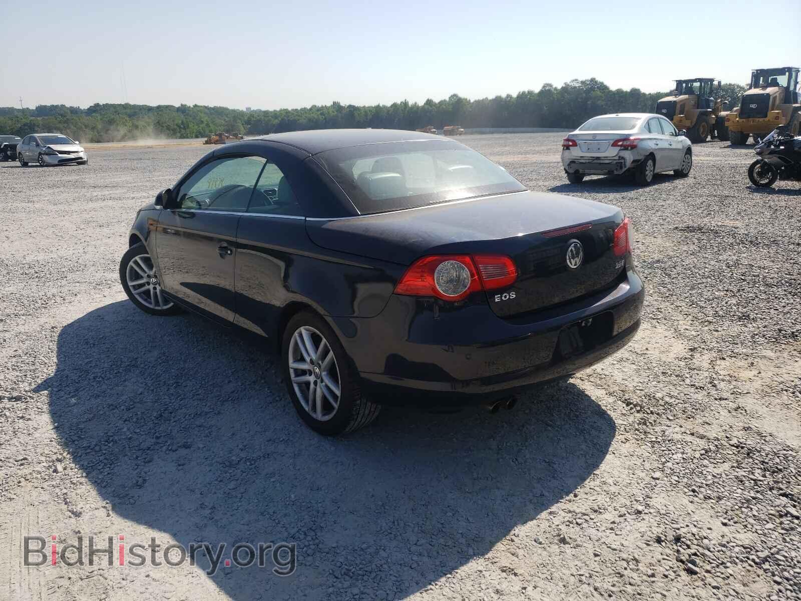 2008 VOLKSWAGEN EOS - VIN: WVWFA71F08V016801 - Фото 3