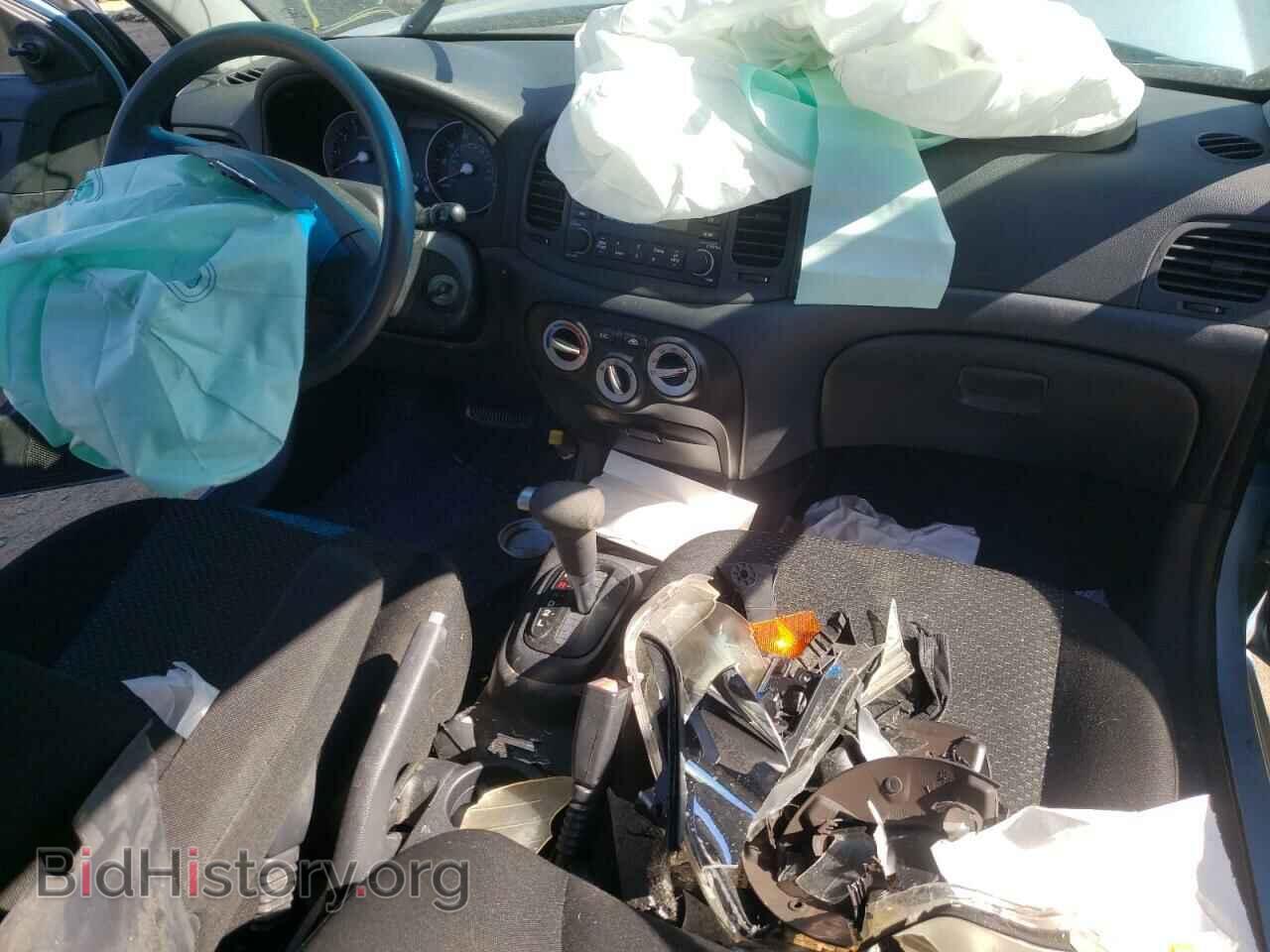 2007 HYUNDAI ACCENT - VIN: KMHCM36C47U032176 - Фото 8