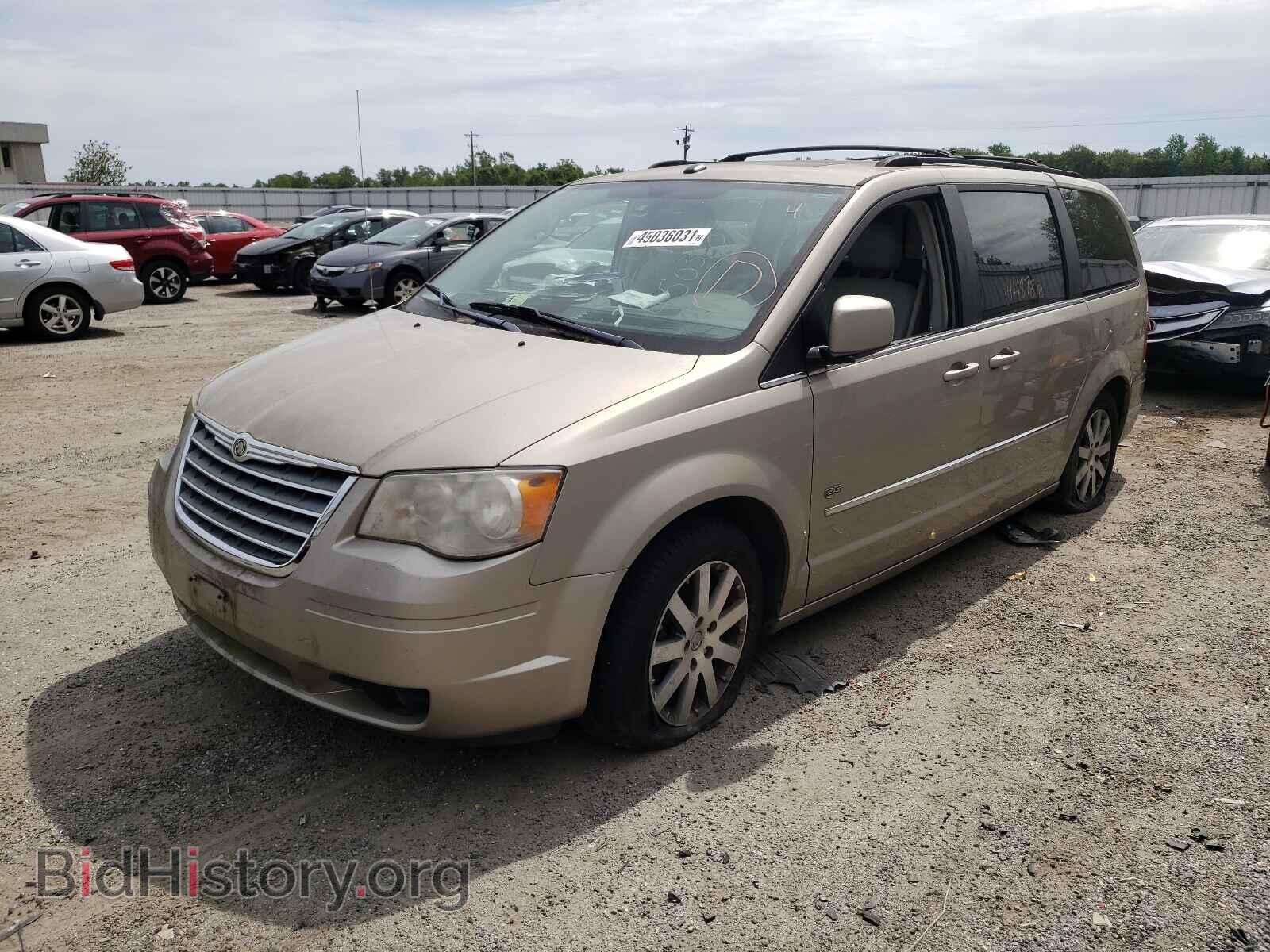 2009 CHRYSLER MINIVAN - VIN: 2A8HR54X59R646126 - Фото 2