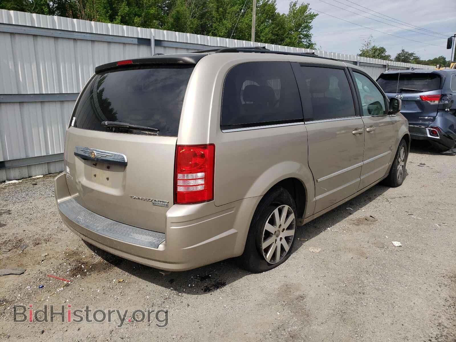2009 CHRYSLER MINIVAN - VIN: 2A8HR54X59R646126 - Фото 4