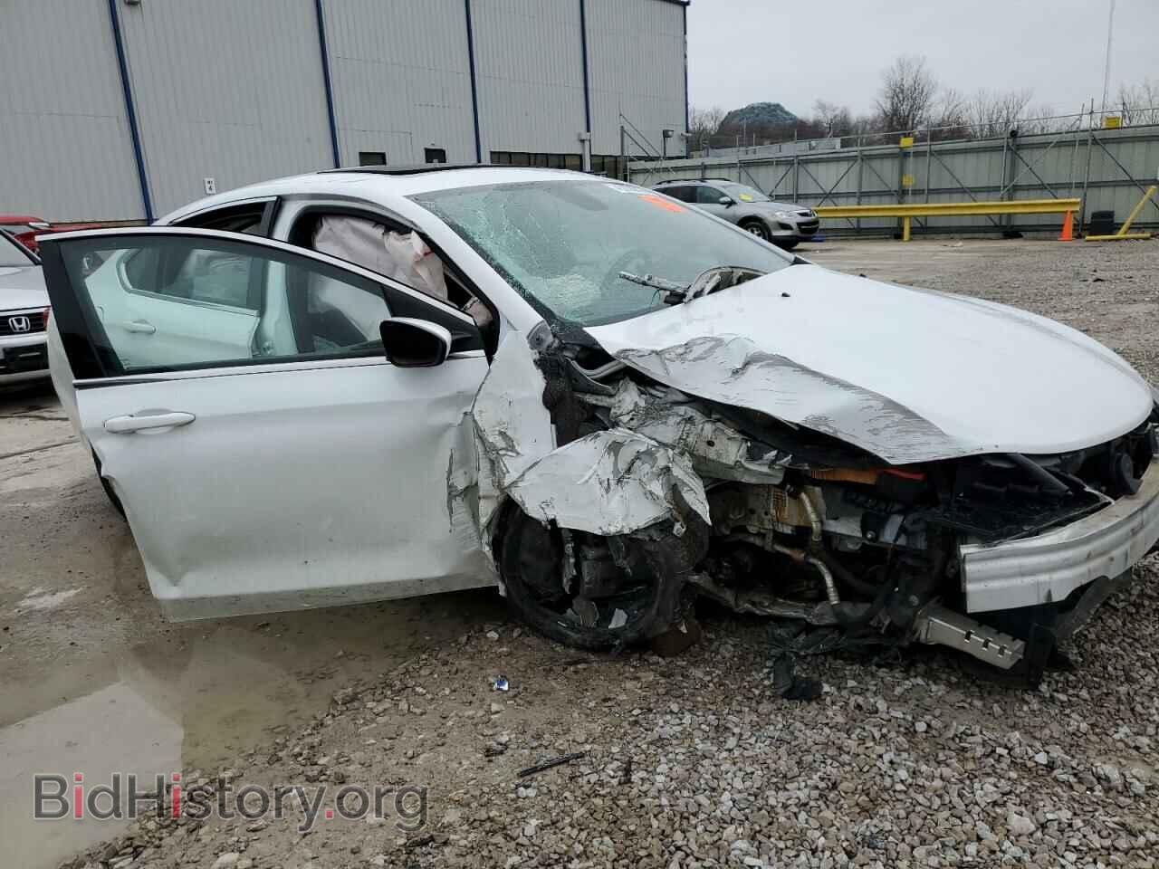 2016 CHRYSLER 200 - VIN: 1C3CCCAB5GN120478 - Фото 4