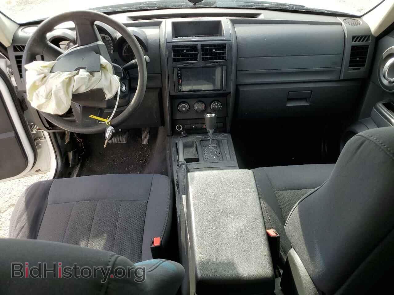 2011 DODGE NITRO - VIN: 1D4PT4GK2BW599698 - Photo 8